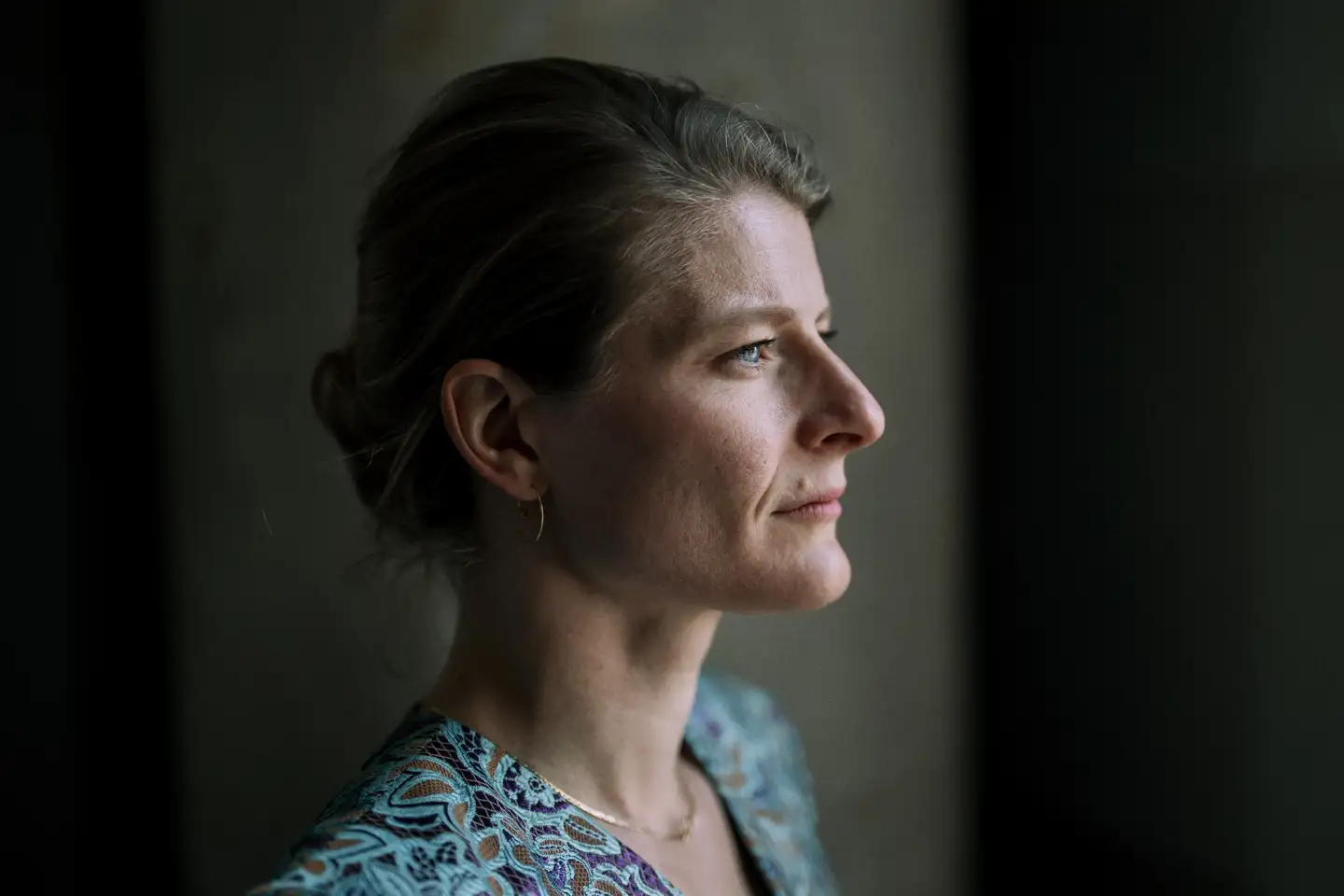 Beskæftigelsesminister Ane Halsboe-Jørgensen er ansvarlig for området. Hendes partikollega Lea Wermelin siger, at tallene skal undersøges nærmere.