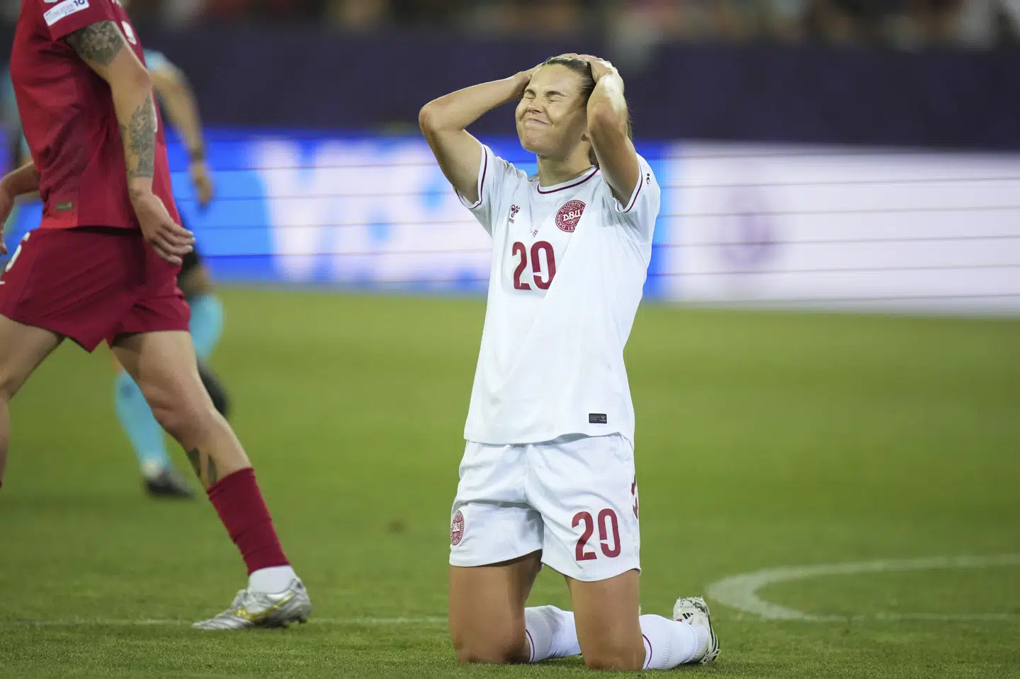 Signe Bruun arbejdede benhårdt i angrebet og scorede også, men det var ikke nok mod Polen.