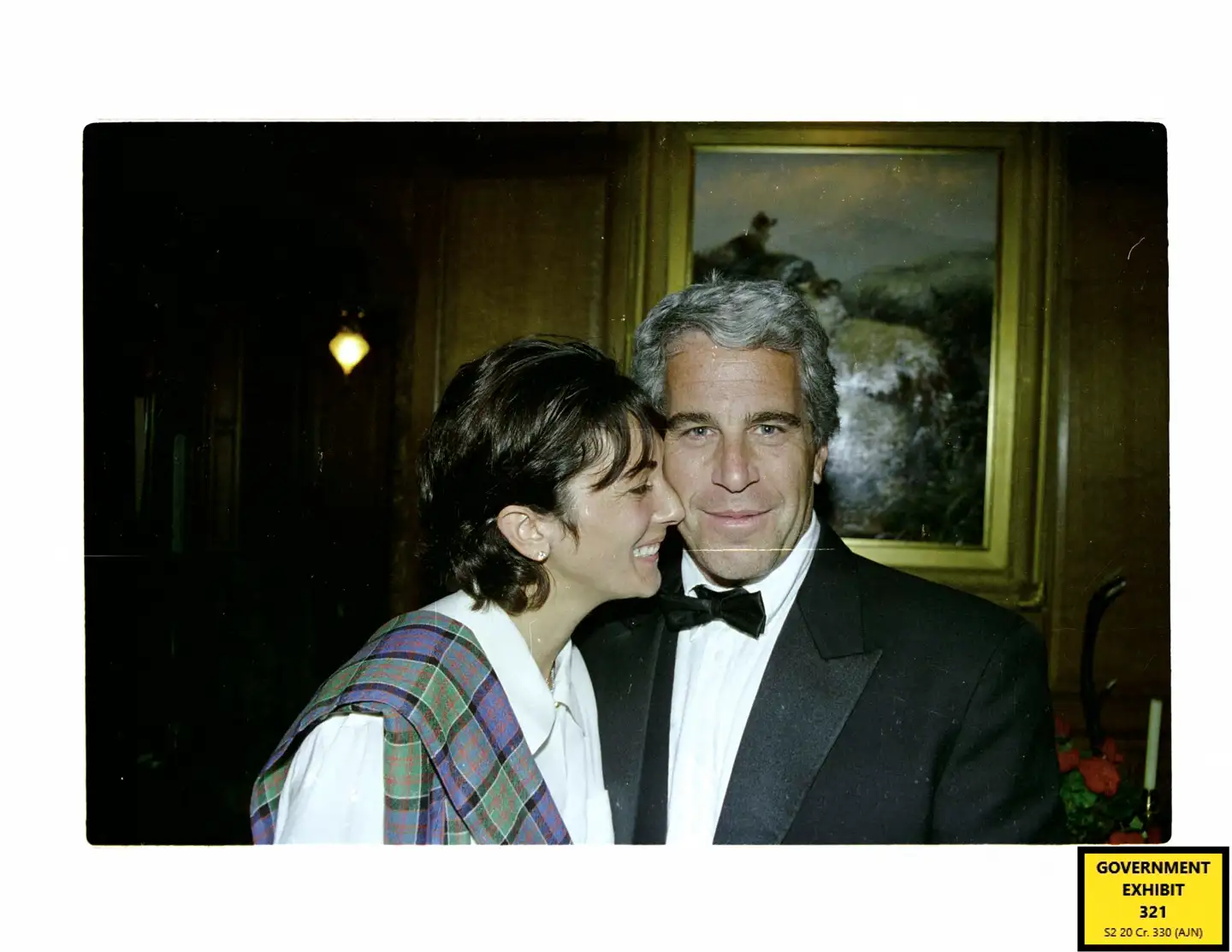 Ghislaine Maxwell var kærester med Jeffrey Epstein. Hun er idømt 20 års fængsel for sin medvirken i sagen.