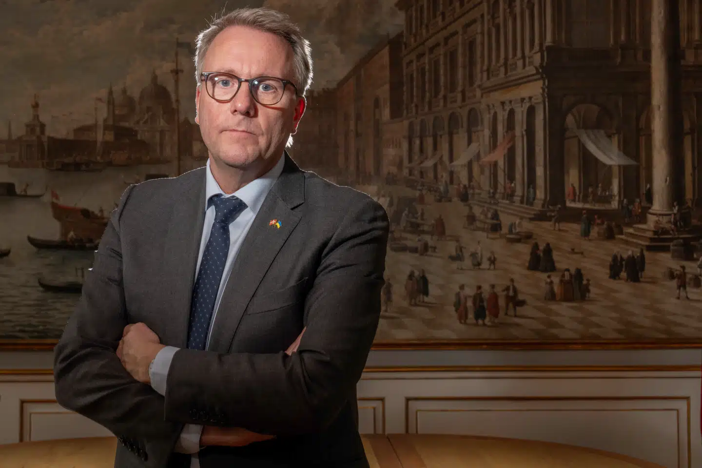 Erhvervsminister Morten Bødskov (S) er klar med kniven over for ukendte milliardregninger fra EU.