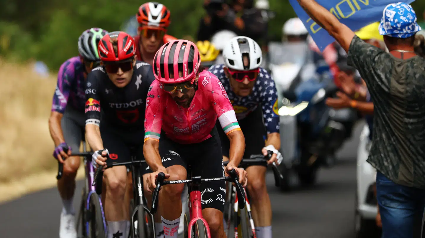 Ben Healy (forrest) er ny mand i gult.