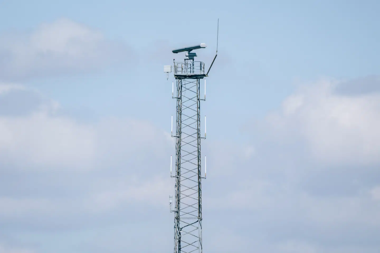 De nye radarer skal som udgangspunkt placeres på eksisterende radartårne i Danmark. (Arkivfoto).