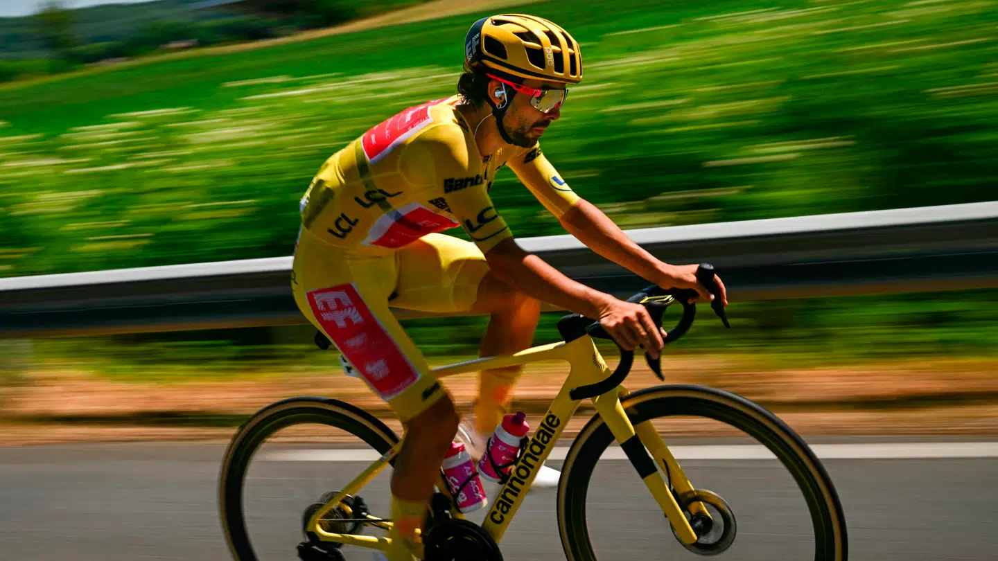 Ben Healy eksploderede fuldstændig på dagens etape og smed den gule trøje.