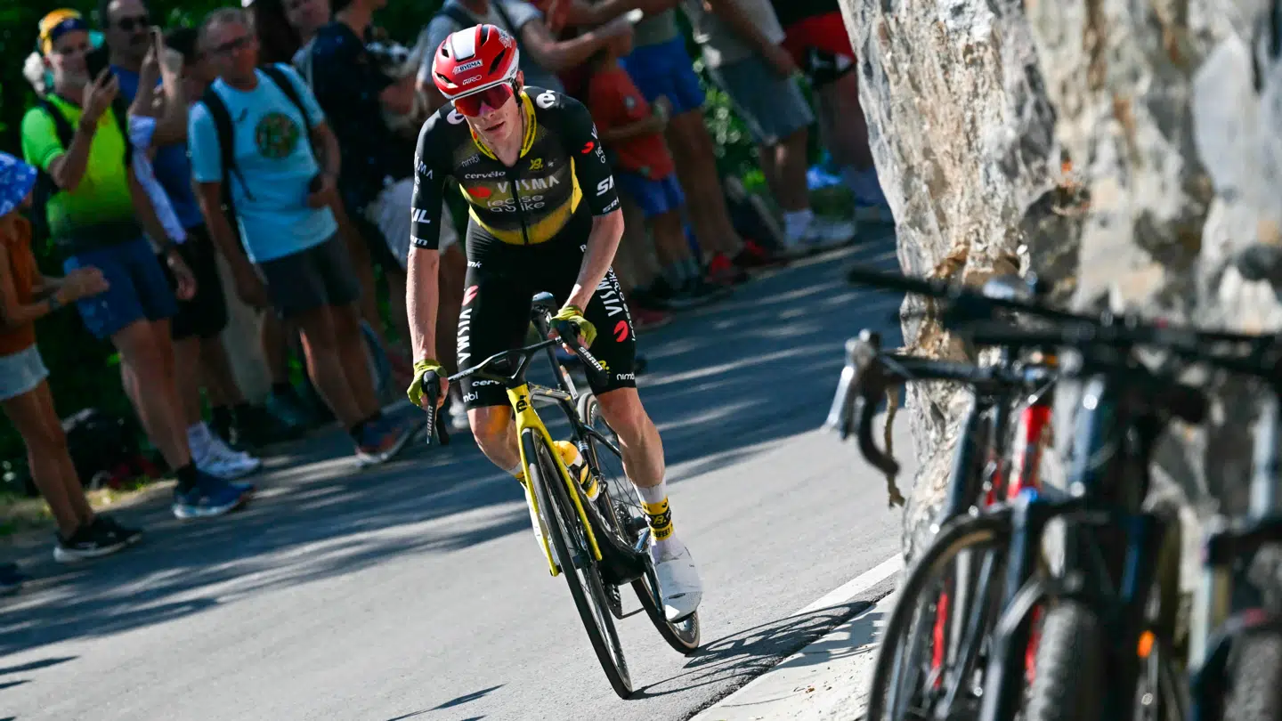 Jonas Vingegaard kæmpede bravt på vej op ad Hautacam.