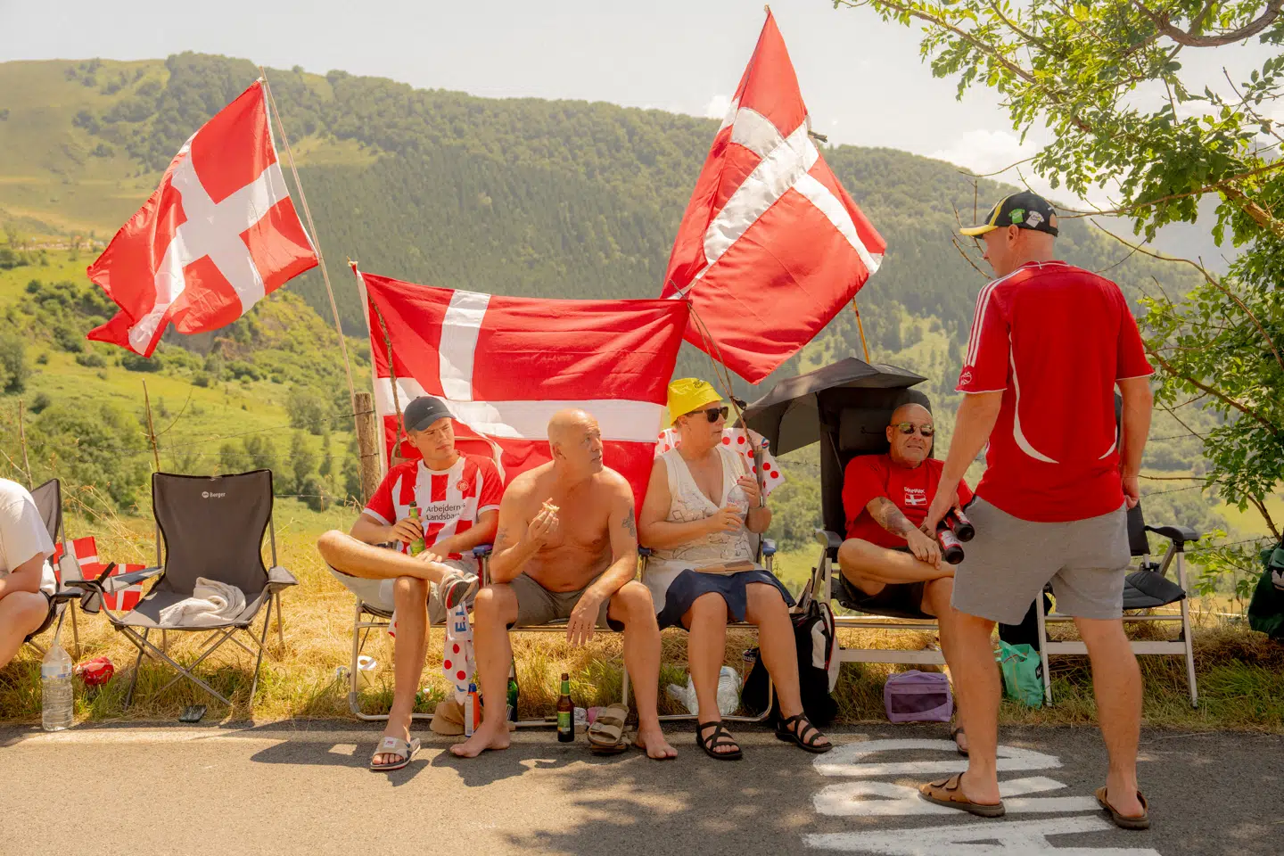 Hundredevis af danskere havde indfundet sig på det mytiske bjerg Hautacam.