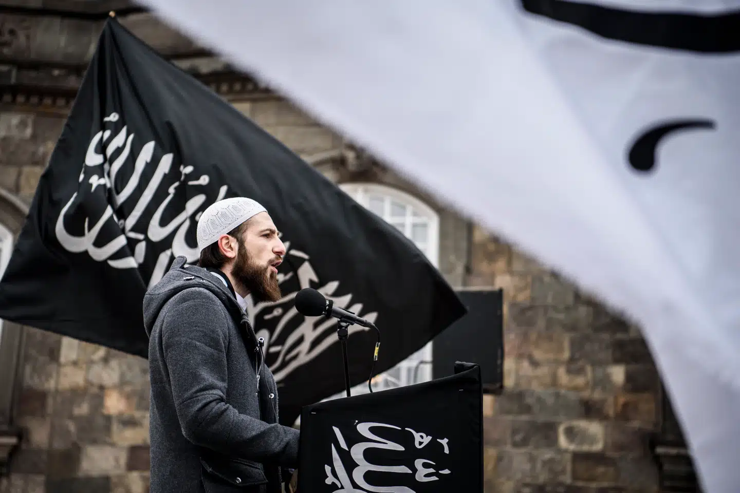 Tilbage i 2019 afholdt Hizb ut-Tahrir fredagsbøn på slotspladsen foran Christiansborg.