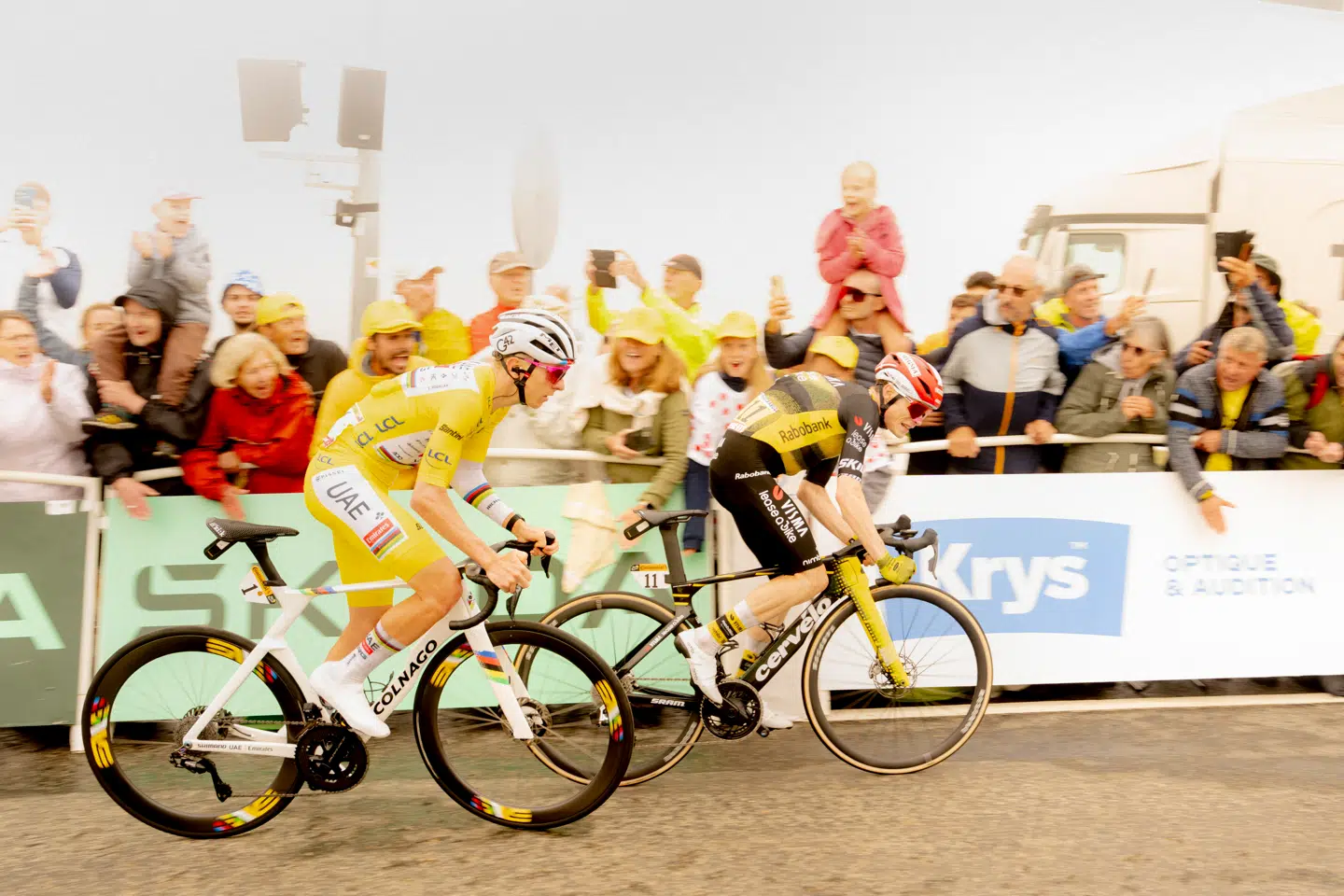 Jonas Vingegaard huggede flere gange til mod toppen, men fik aldrig sat Pogacar.