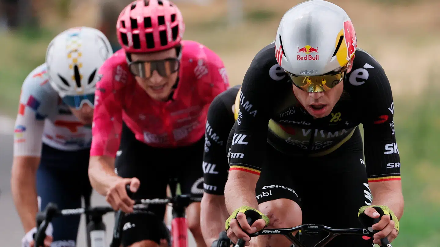 Wout van Aert kørte efter etapesejren, men missionen mislykkedes.