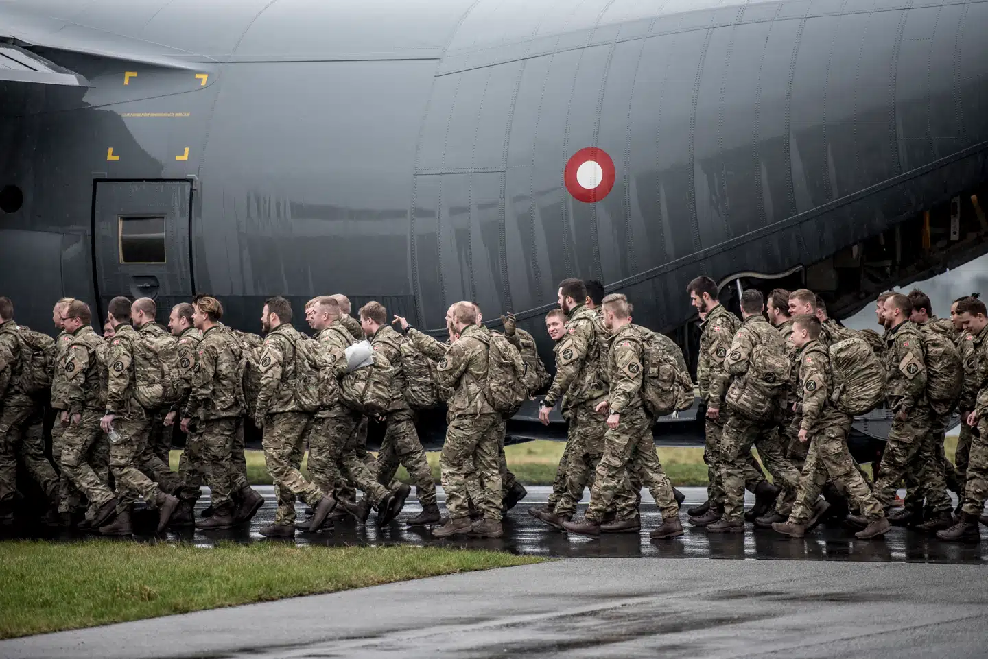 Mikrochippen, der nu skal ind i soldaternes uniformer, er den samme, der er i adgangskort til arbejdet eller nøglekort til et hotelværelse.