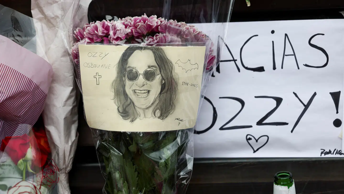Verdenen over har fans udtrykt deres taknemmelighed for Ozzy Osbournes betydning.