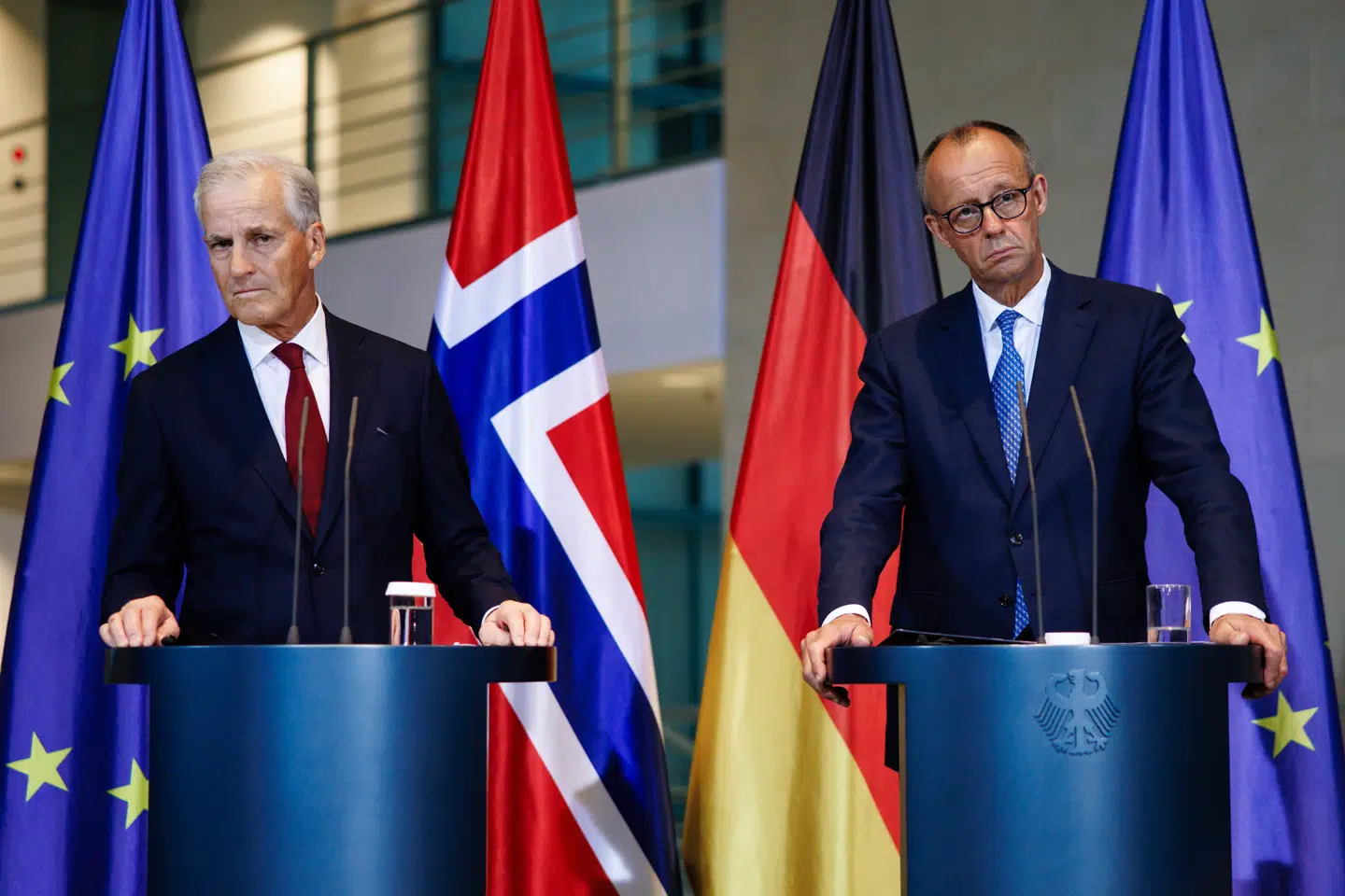 Norges statsminister Jonas Gahr Støre og Tysklands forbundskansler Friedrich Merz på mandagens pressemøde i Berlin. Arkivfoto: Clemens Bilan