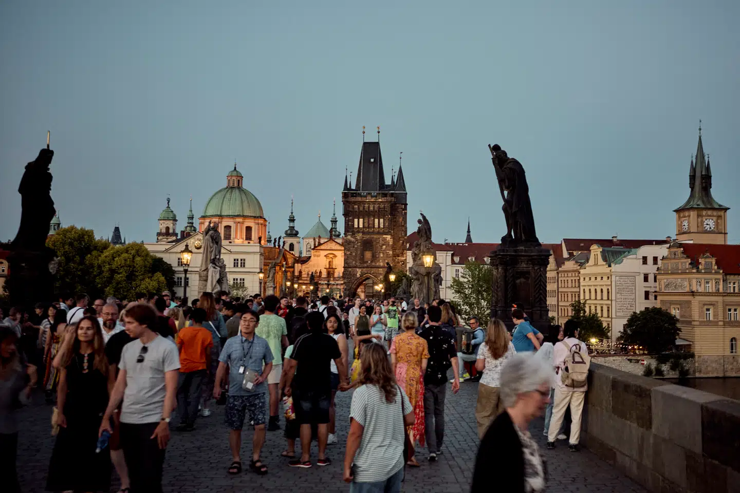 Fra 26. maj næste år tager det 11 timer at komme direkte med tog fra København H til Prag. Plus det løse for at komme videre gennem den tjekkiske hovedstad til Karlsbroen.