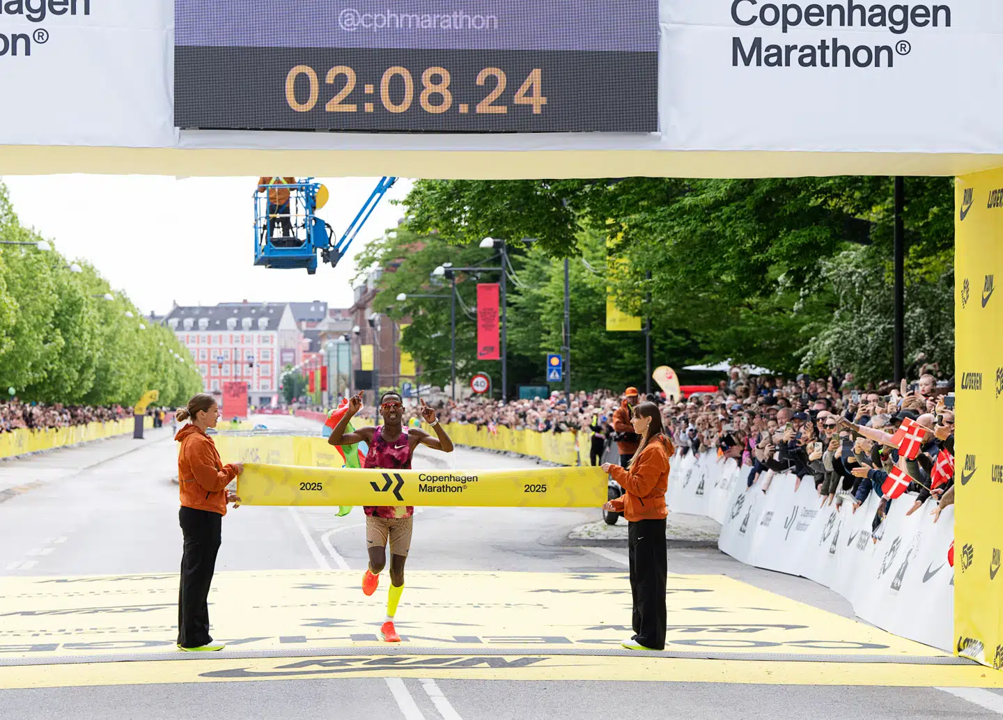 Berhane Tesfay fra Eritrea vandt med tiden 2.08.25, men nu trækkes guldmedaljen tilbage.