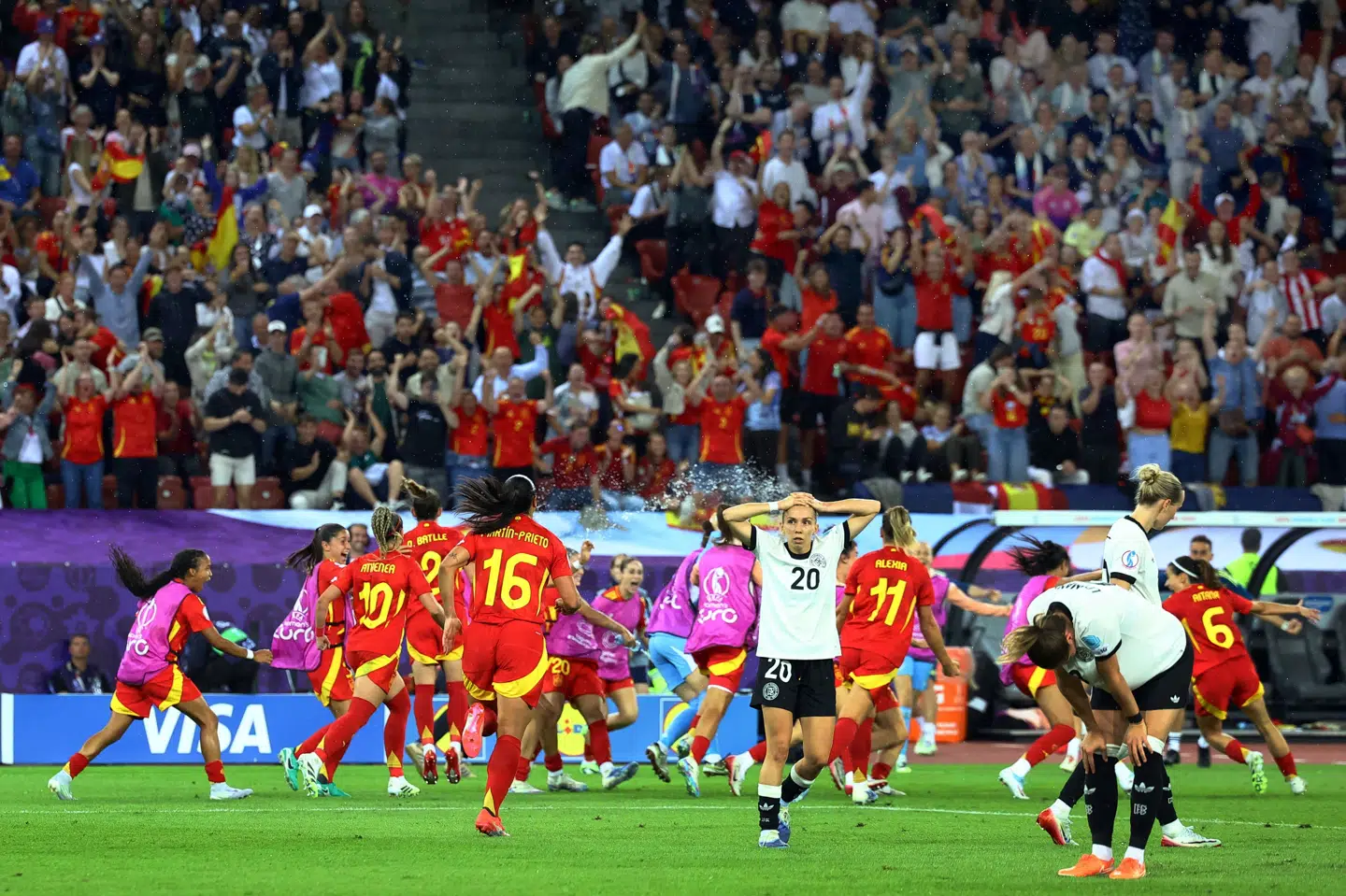 Efter onsdagens EM-semifinale mellem Spanien og Tyskland blev der sat tilskuerrekord ved slutrunden i Schweiz. (Arkivfoto).