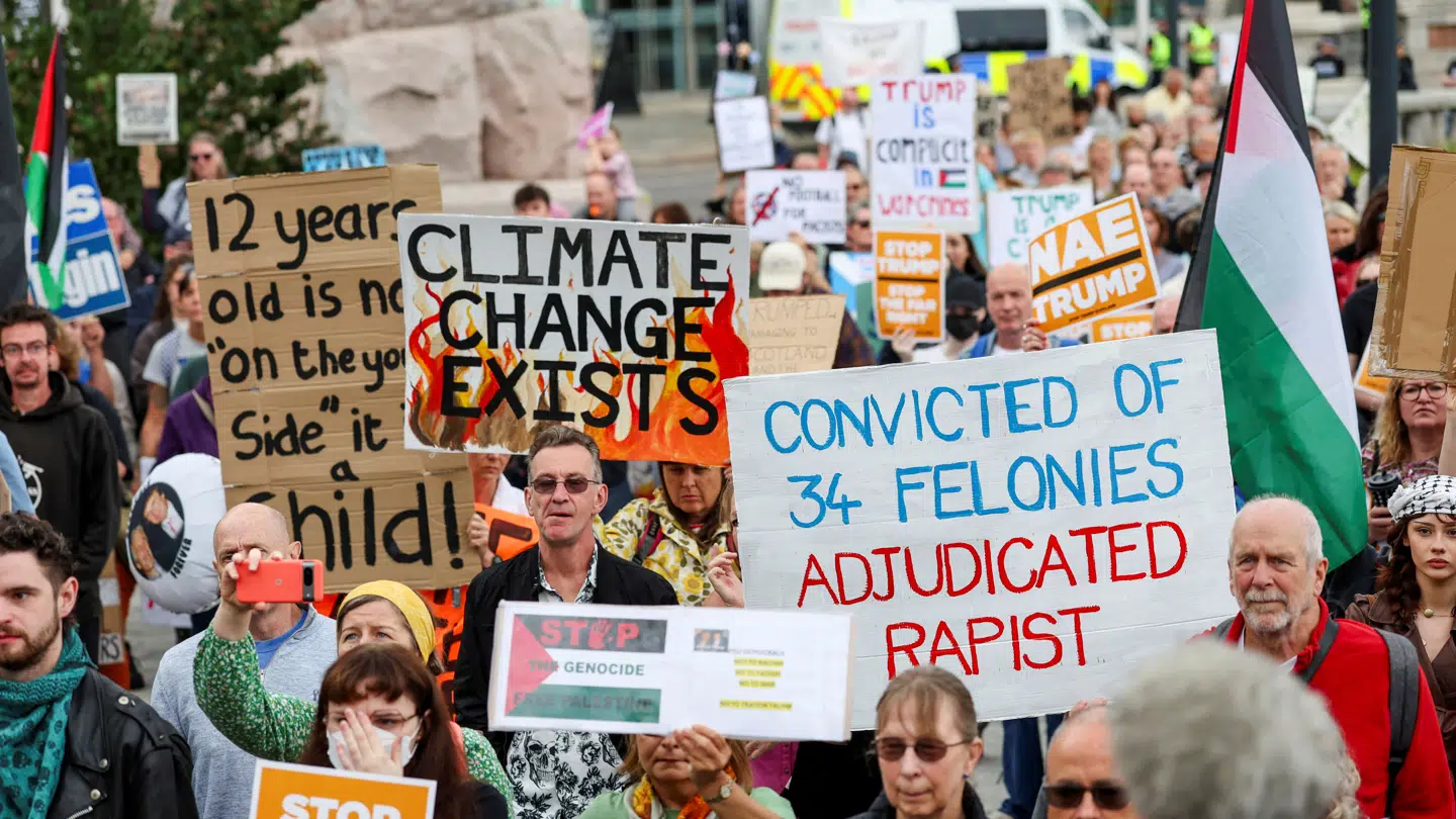 Anti-Trump demonstration i Aberdeen, Skotland. Billedet er fra 26. juli 2025.