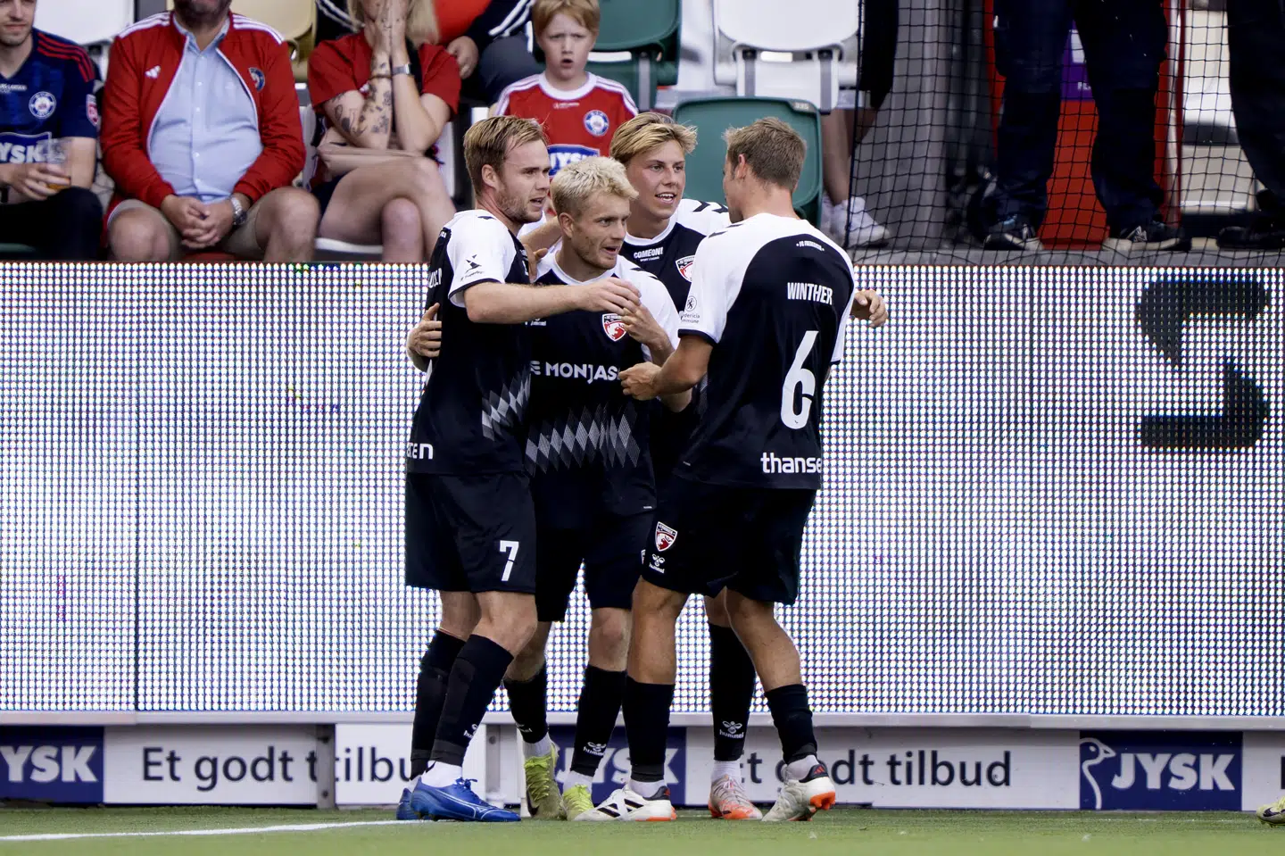 Emilio Simonsen bragte i slutningen af første halvleg Fredericia foran 2-0 i Silkeborg.