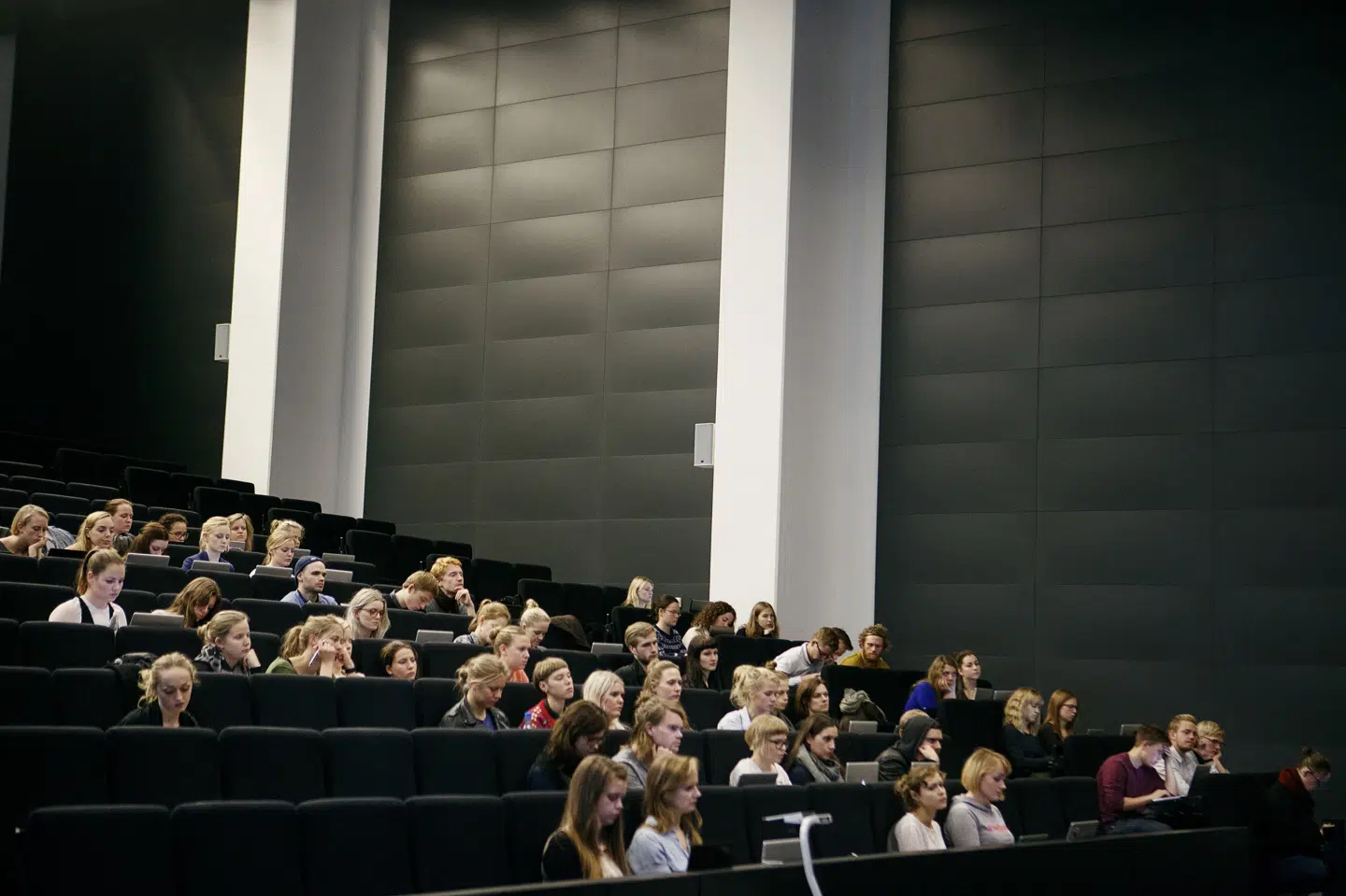 Tal fra Udenrigs- og Forskningsministeriet viser, at 3099 personer er blevet optaget på sygeplejerskeuddannelsen i 2025. Det er et fald på otte procent sammenlignet med sidste år. (Arkivfoto).