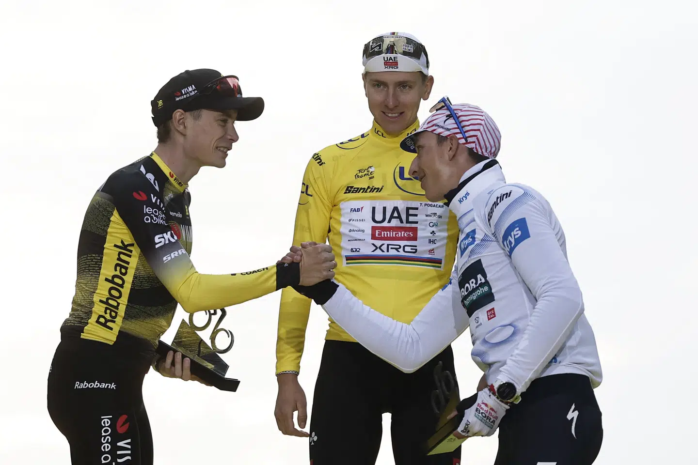 For femte år i træk besatte Tadej Pogacar og Jonas Vingegaard de øverste to pladser på sejrspodiet i Tour de France. Denne gang med Florian Lipowitz på tredjepladsen.