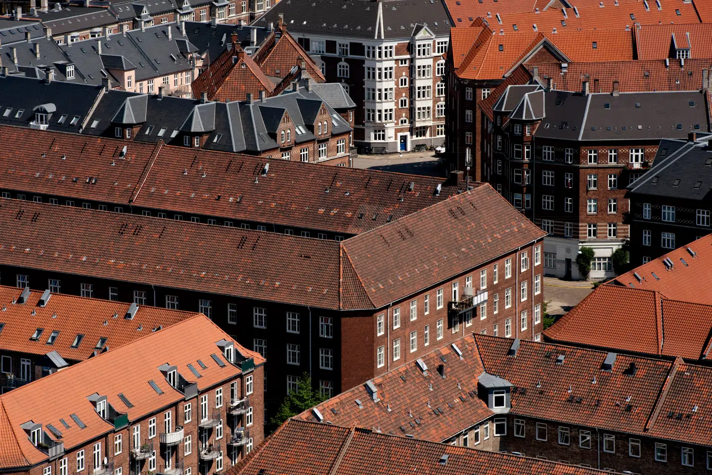 Hustage i København. Udsigt fra Bohrs Tårn på Vesterbro.