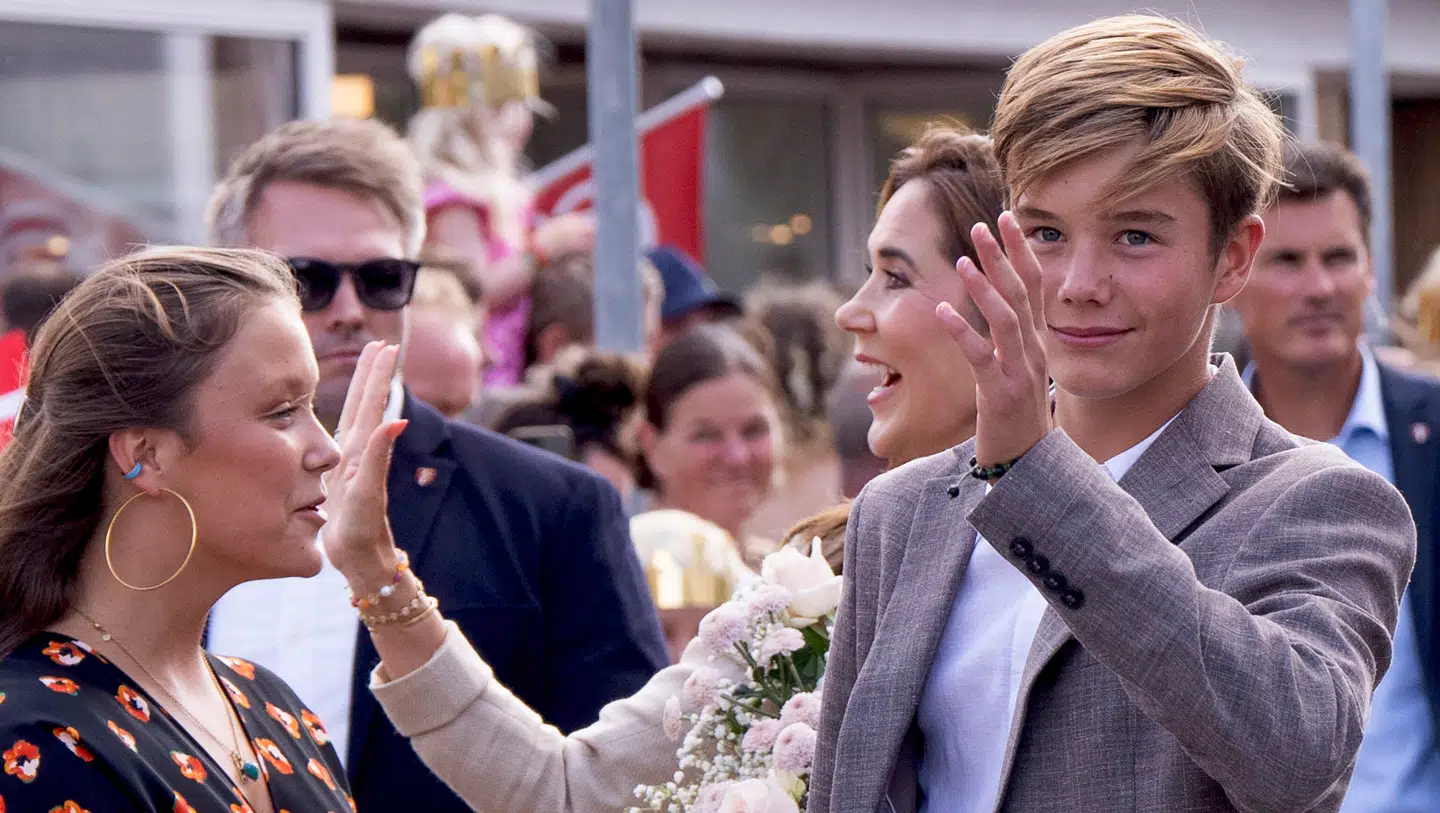 Det fornemme smykkemærke bekræfter overfor B.T., at det er deres svinedyre og spirituelle armbånd, som den 14-årige prins bærer.