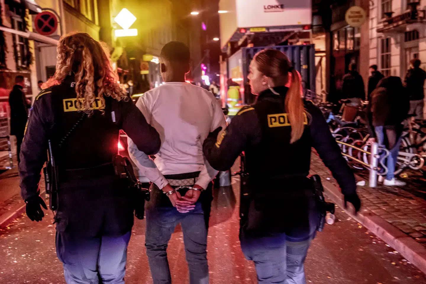 »Det er ikke overdrevet eller symbolpolitik at sige, at straffen skal gøre lige ondt uanset bankkontoens størrelse, og hvor godt eller 'dårligt' et liv en tiltalt i en retssag har. Det er grundlæggende retfærdighed,« skriver Jan Nielsen.