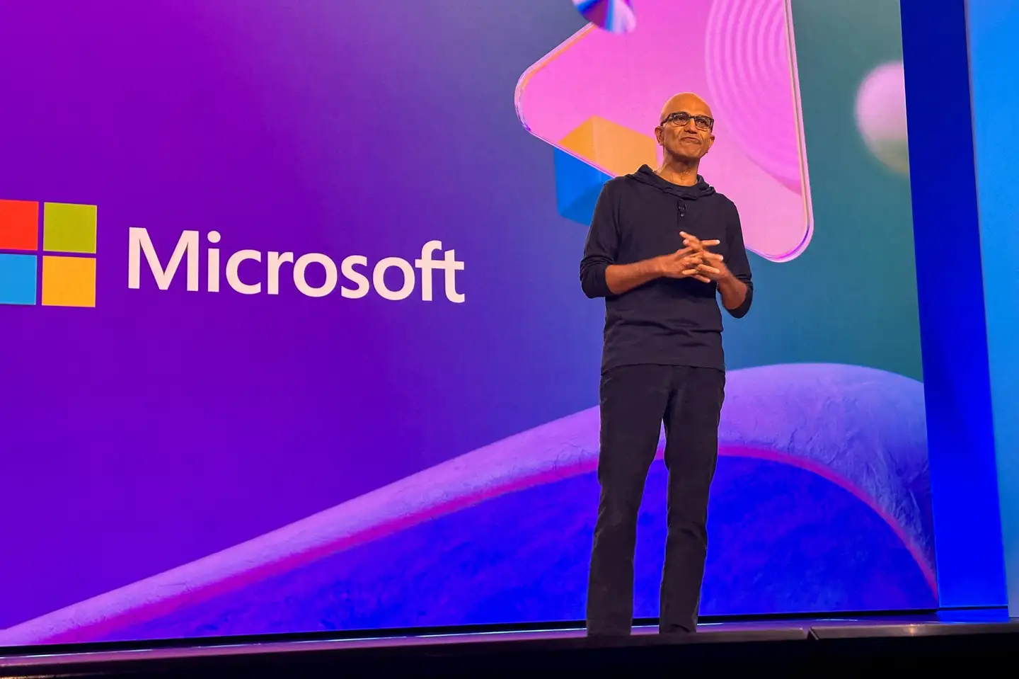 Microsoft-topchef Satya Nadella kan glæde sig over årsregnskabet. (Arkivfoto).
