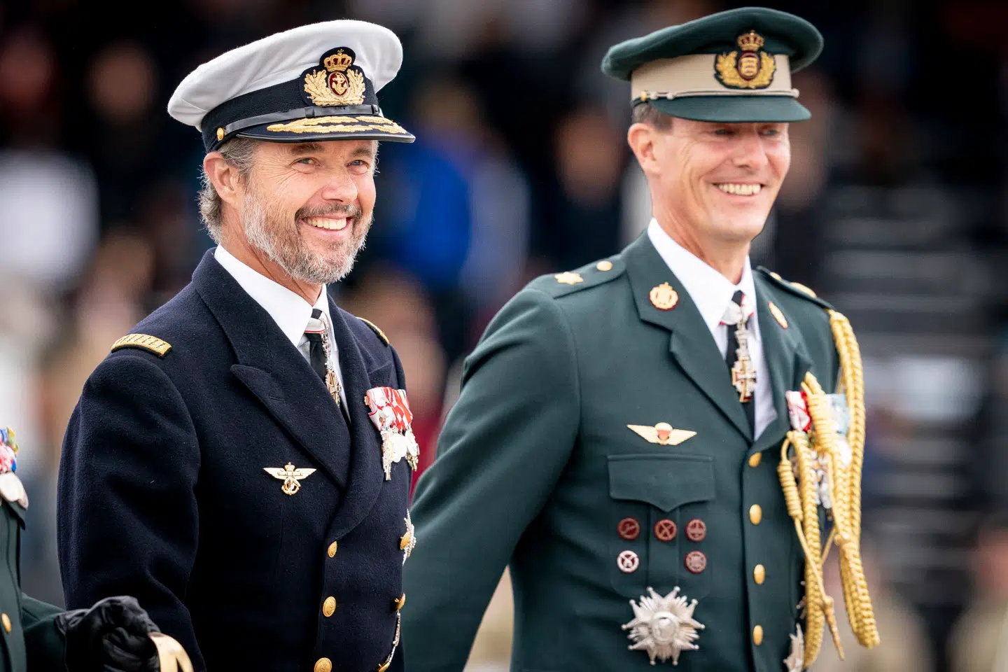 Kronprins Frederik og prins Joachim i forbindelse med markeringen af dronningens 50-års regentjubilæum, som markeres med en parade på Flådestationen i Korsør, mandag den 29. august 2022.. (Foto: Mads Claus Rasmussen/Ritzau Scanpix)
