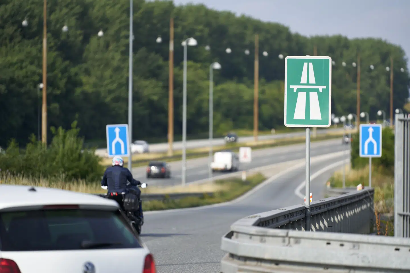 Overfaldet fandt sted på et grusareal ved motorvejsafkørsel 24 på Øster Uttrup Vej i Aalborg den 29. juli sidste år. (Arkivfoto).