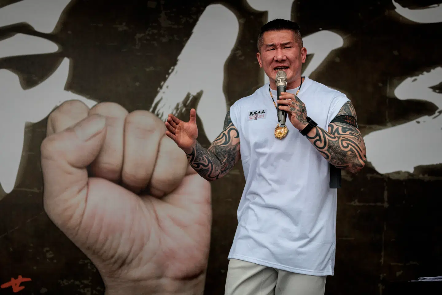 Den taiwanske influencer, ekssoldat, tidligere »gangster« og fitnesskonge Holger Chen er et symbol på en udvikling, der truer med at så dyb splittelse i det taiwanske demokrati.