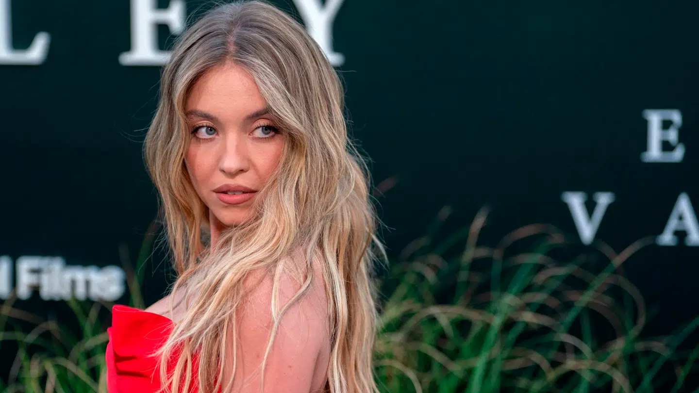 Sydney Sweeney optræder i en reklame for mærket American Eagle, og den har skabt stor debat.