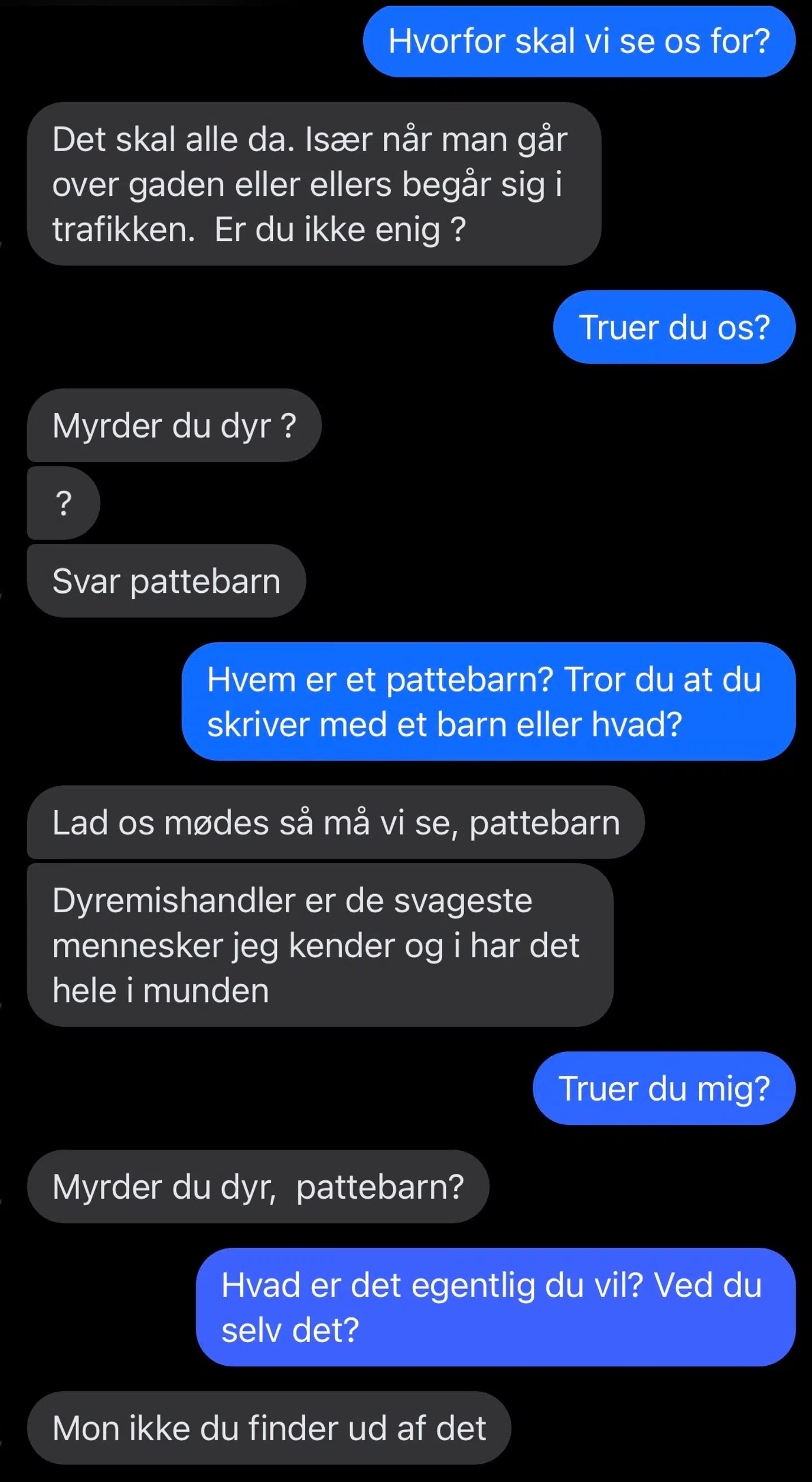 På billedet ses nogle af de beskeder, som Sandie Ring og hendes mand har modtaget.