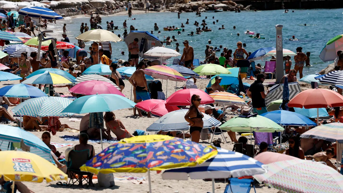 Byens borgmester har fået nok af ublu turister.