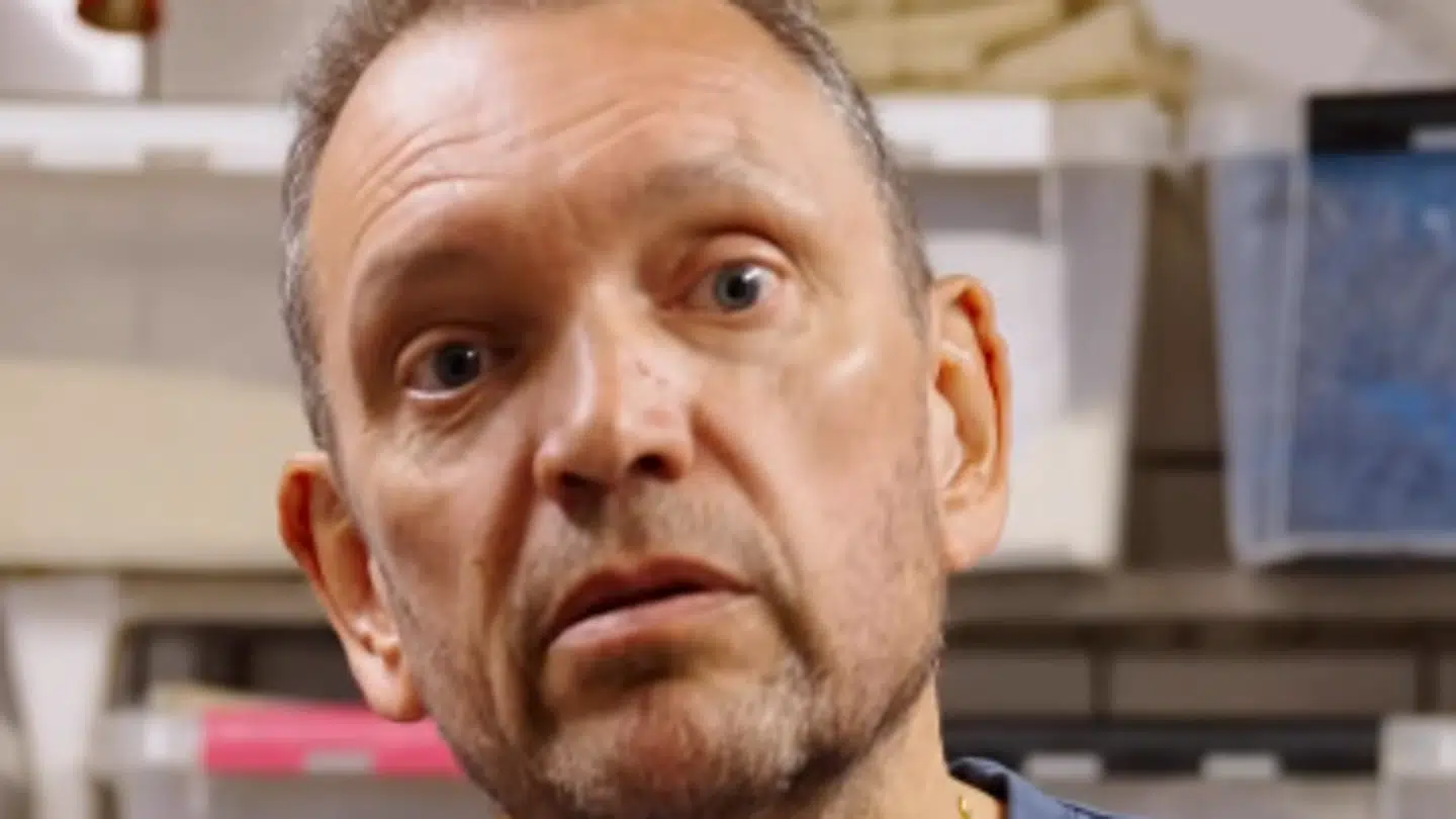 Bageren John Jønsson har fået nok af bøvlet med chokoladeafgiften.