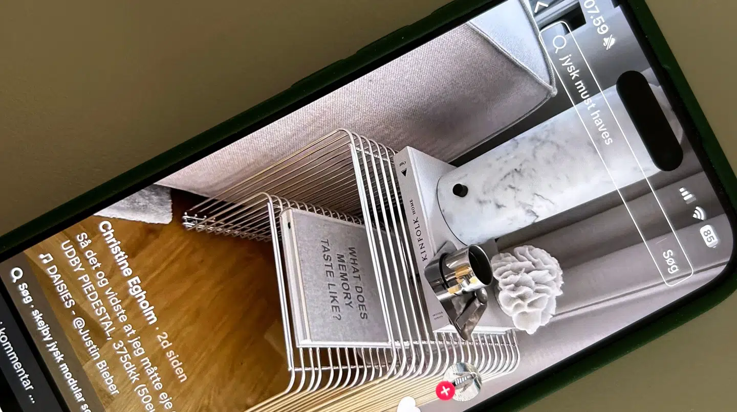 'Udby' i Jysk er blevet et populært bord på sociale medier. Nu er det udsolgt.