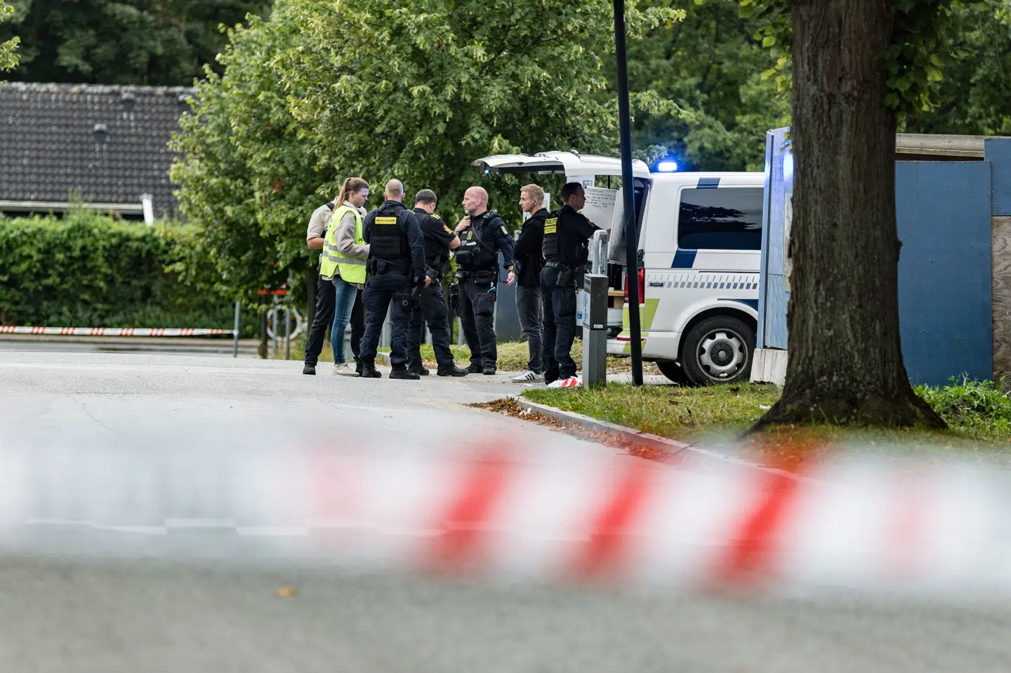 En mand blev stukket med en kniv ved Bispebjerg Bakke i København torsdag eftermiddag, hvor politiet var til stede.