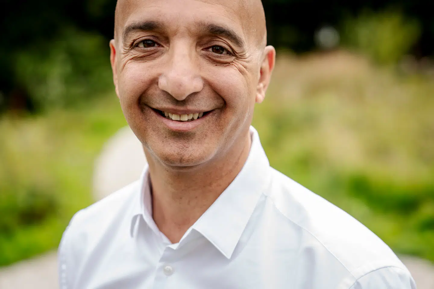 Novo Nordisk offentliggjorde 29. juli, at Maziar Mike Doustdar overtager posten som administrerende direktør for virksomheden. Han har arbejdet for Novo Nordisk i 33 år i forskellige roller og bor i Schweiz. Det er første gang, Novo Nordisk ikke får en ny dansk topchef, da Doustdar er iranskfødt østrigsk statsborger.. (Foto: Mads Claus Rasmussen/Ritzau Scanpix)