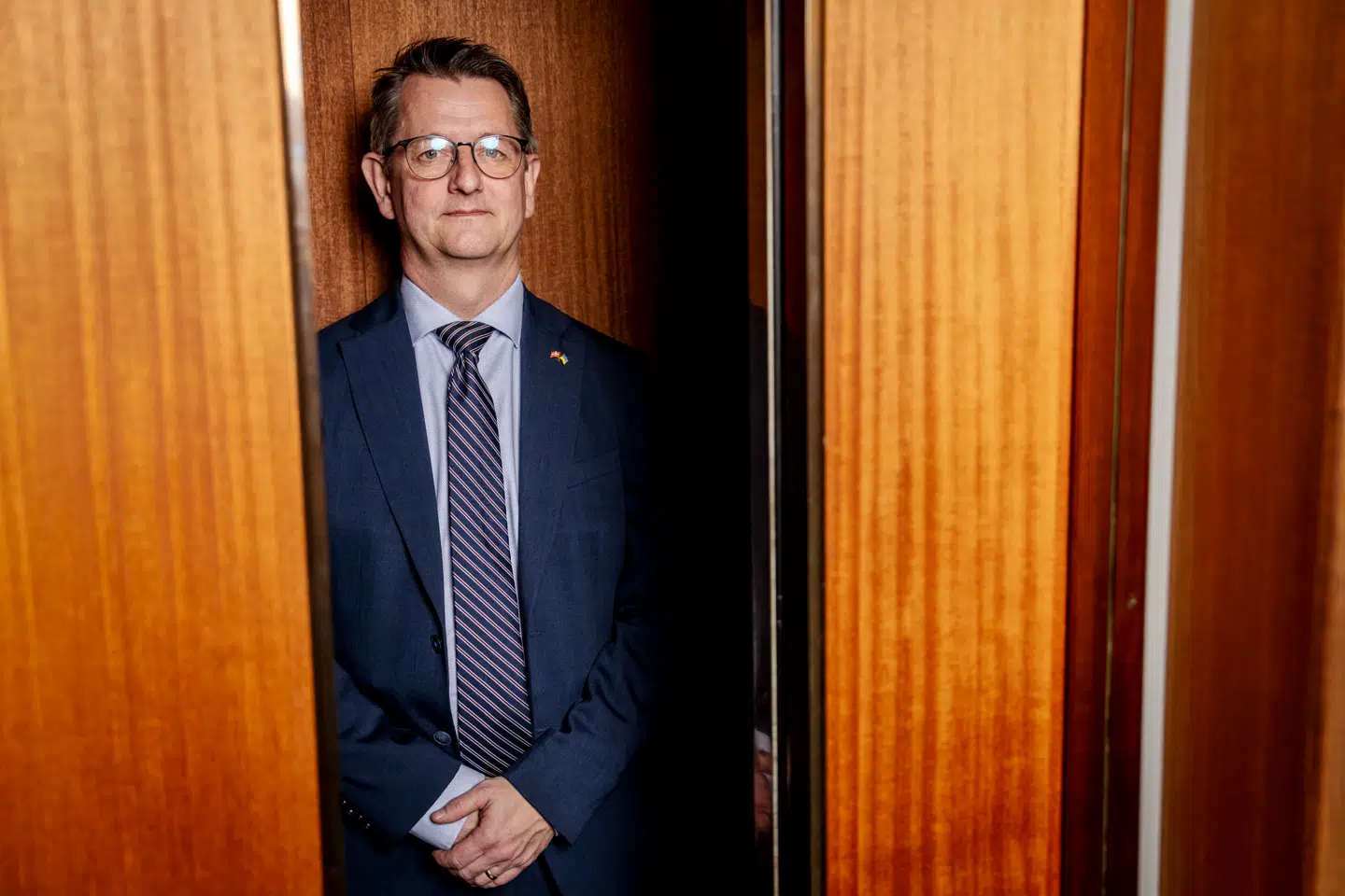 Torsten Schack Pedersen (V) er minister for samfundssikkerhed og beredskab og blev kontaktet af den australske kapitalfond Macquarie, der ville drøfte overtagelsen af TDC og dermed kritisk dansk infrastruktur.