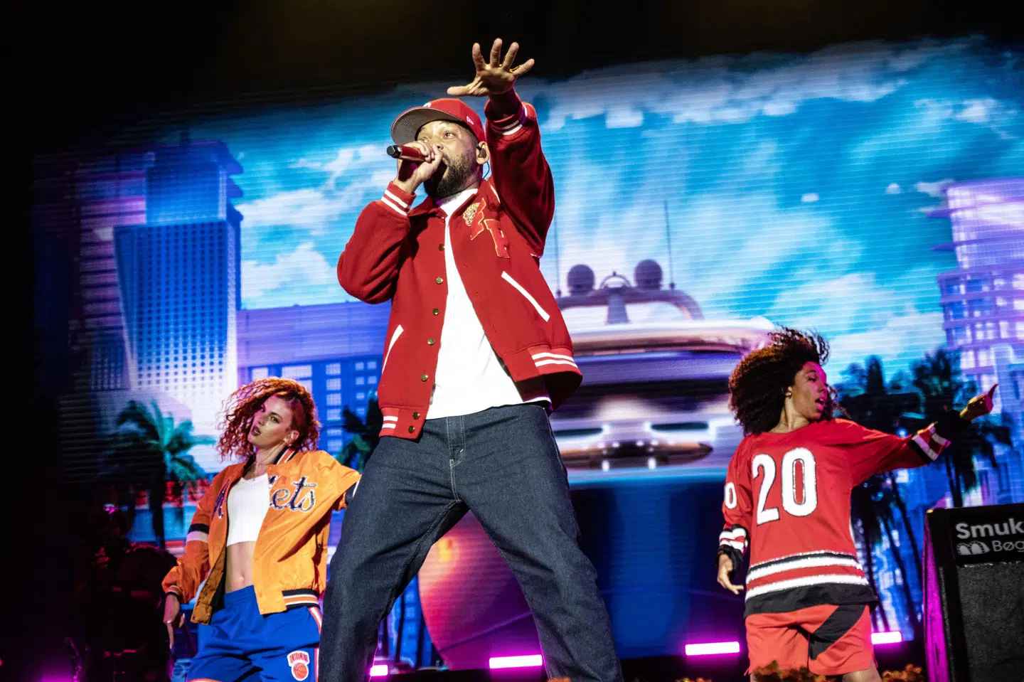 Anmelderne er dybt uenige efter Will Smiths koncert på Bøgescenerne på Smukfest torsdag aften.