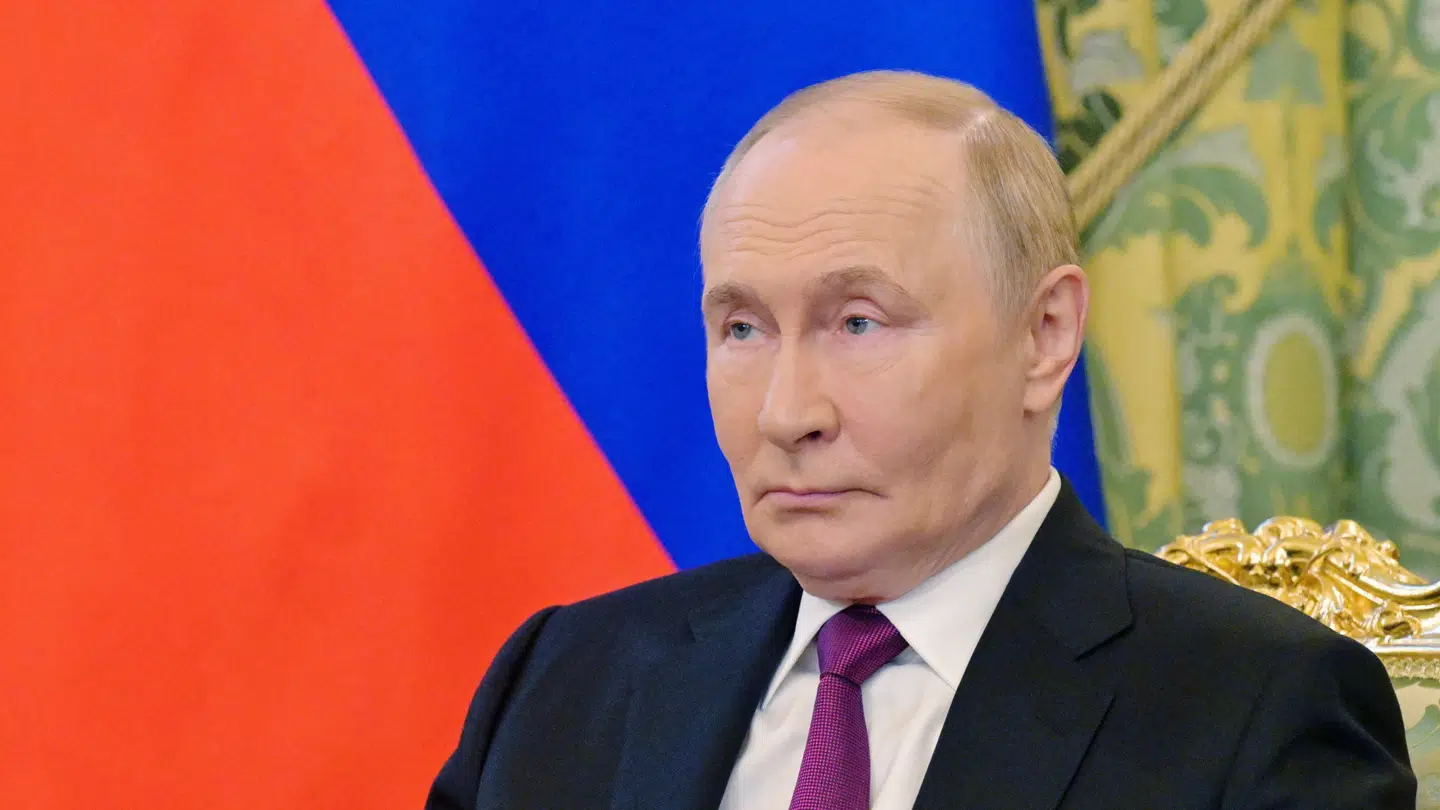 Den russiske præsident Vladimir Putin viser nu igen forhandlingsvilje ift. at få stoppet krigen i Ukraine. Men det er bluff, mener en ekspert.