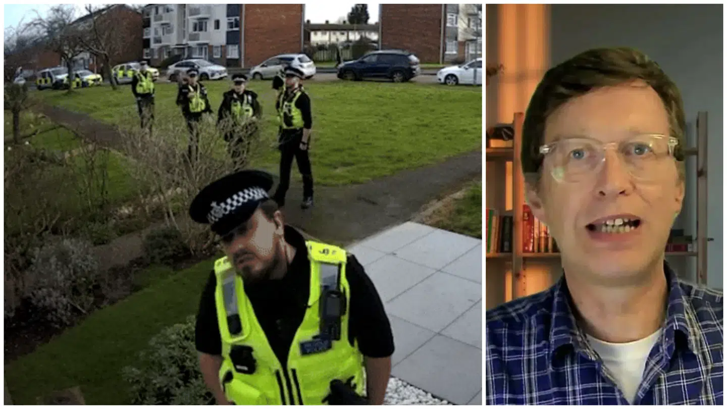 Britisk politi foretager hver dag 33 anholdelser for »stødende ytringer«, viser en undersøgelse i The Times. Billedet til venstre viser seks betjente fotograferet via et overvågningskamera ved sådan en anholdelse. Læreren Simon Pearson (til højre) er ikke lærer længere, fordi en muslimsk tillidsperson beskyldte ham for islamofobi på grund af et opslag i en lukket Facebook-gruppe.