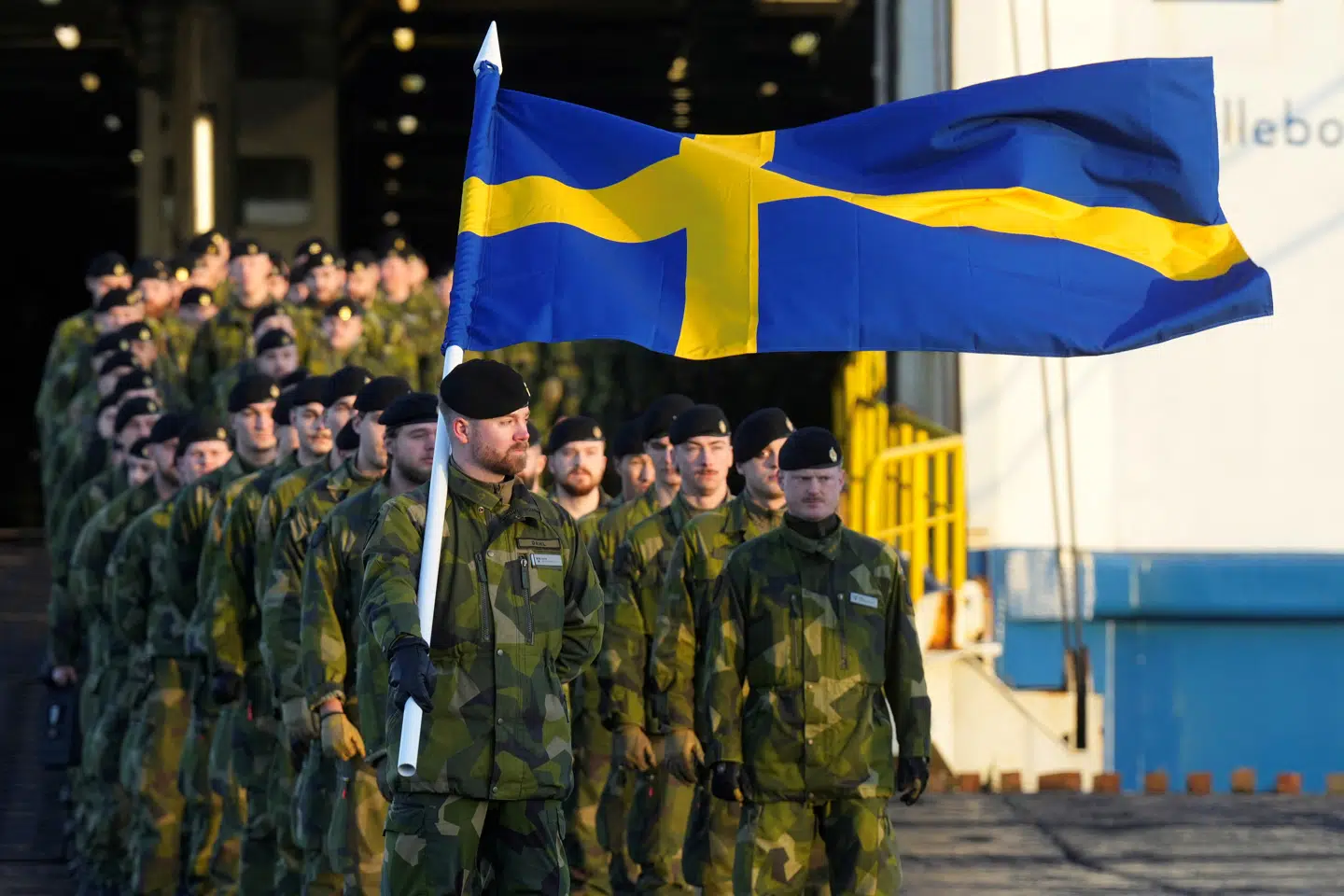 Sverige har engageret sig helhjertet i NATO-medlemsskabet og sendte tidligere i år en brigade til Letland, hvor den skal symbolisere NATO-sammenholdet over for Rusland.