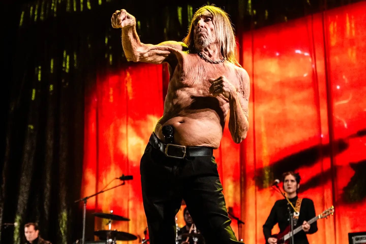De fleste prioriterede Nik & Jays koncert over Iggy Pop lørdag aften på Smukfest. Det kommer de til at fortryde, mener Berlingskes anmelder Jakob Genz.