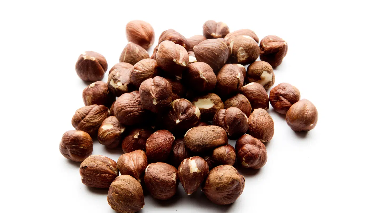 Dårlige vejrforhold går ud over prisen på hasselnødder på verdensplan.