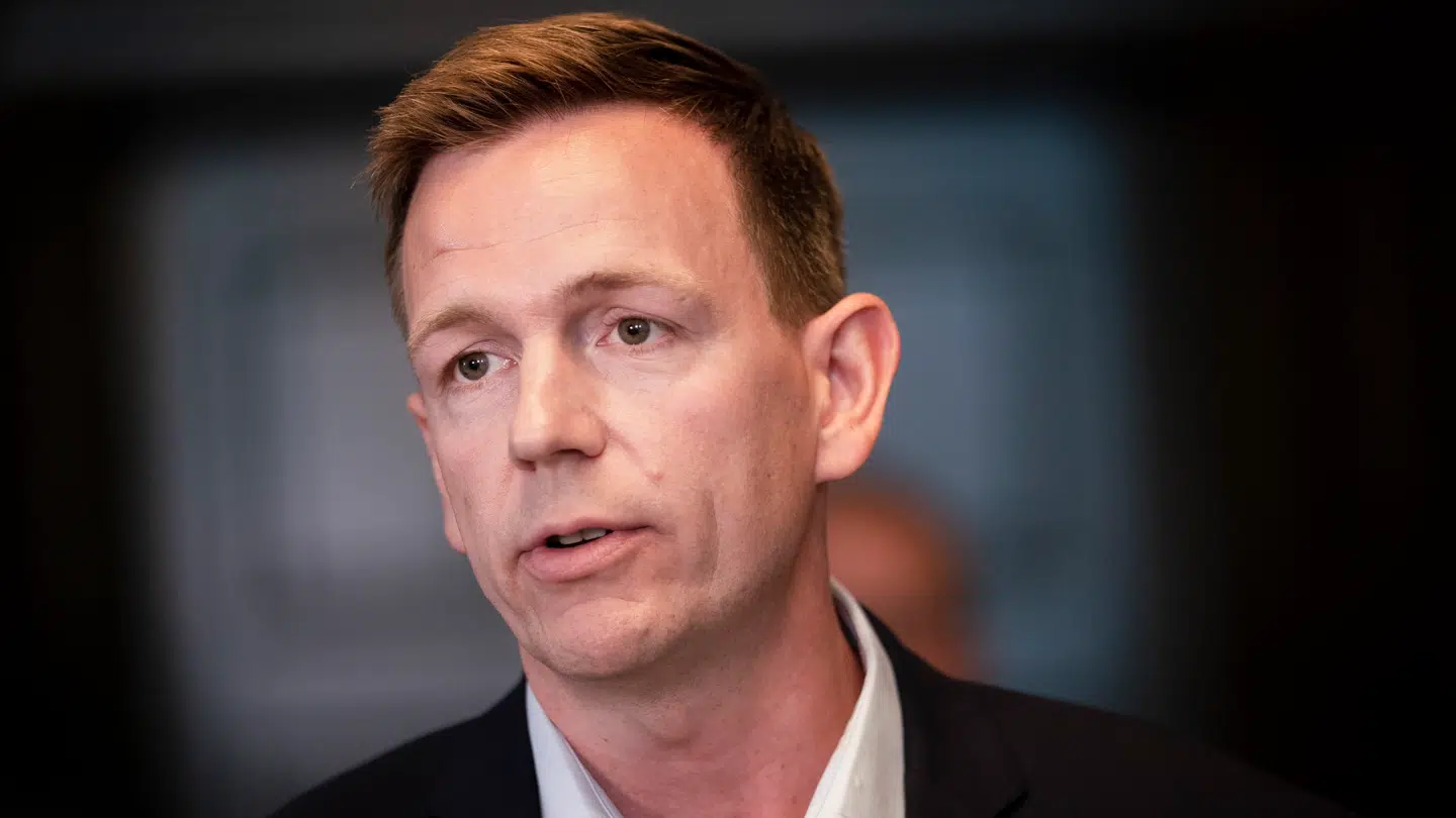 Skatteminister Rasmus Stoklund (S) vil vide, hvor de 2,5 milliarder kroner så skal komme fra, hvis chokoladeaften fjernes.