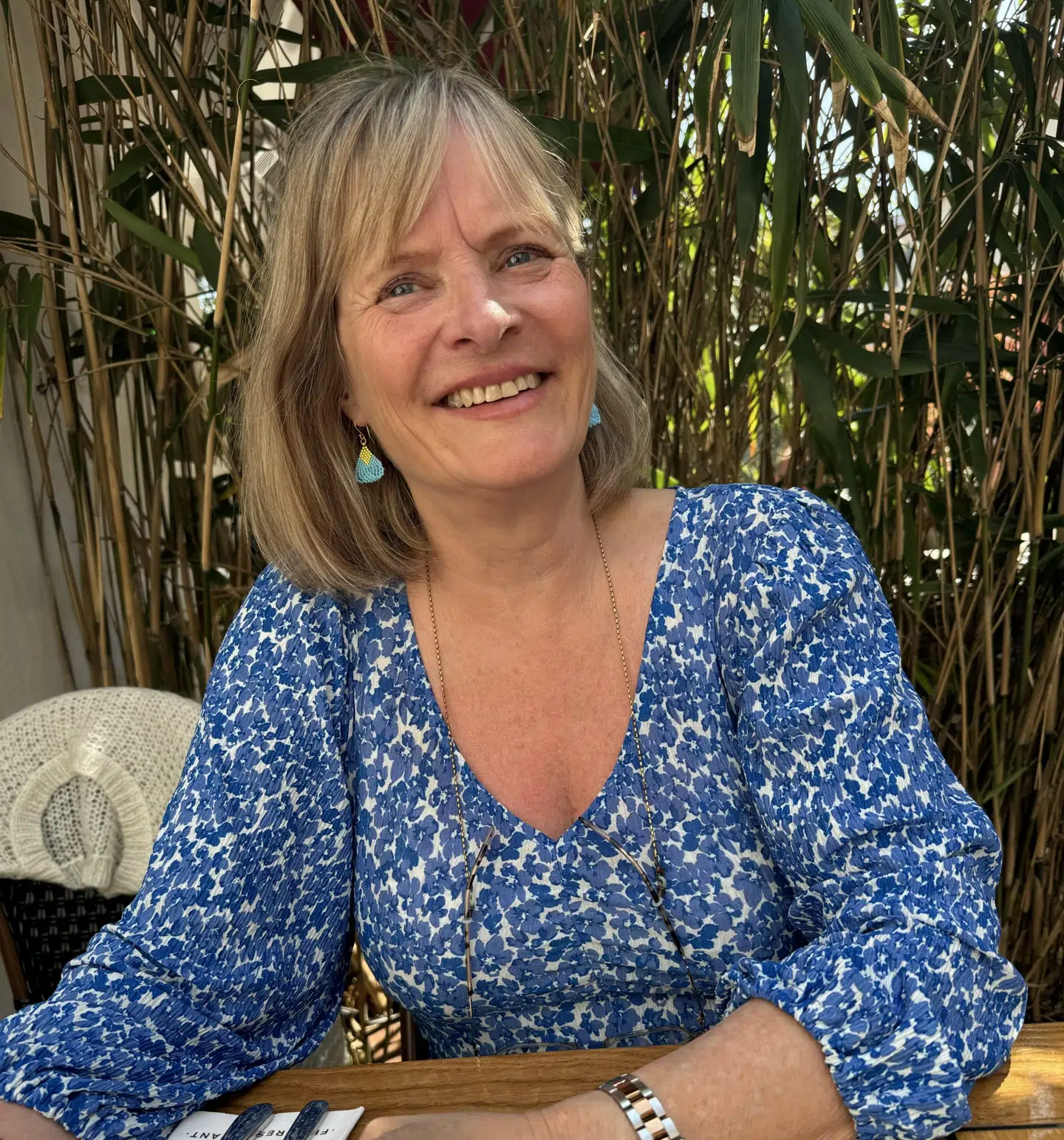 Vibeke Munk ligner ikke en typisk trader. Hun mener, at kvinder har en særlig opgave i at tage hånd om vores økonomi, fordi mænd historisk har været hovedforsørger i mange familier.