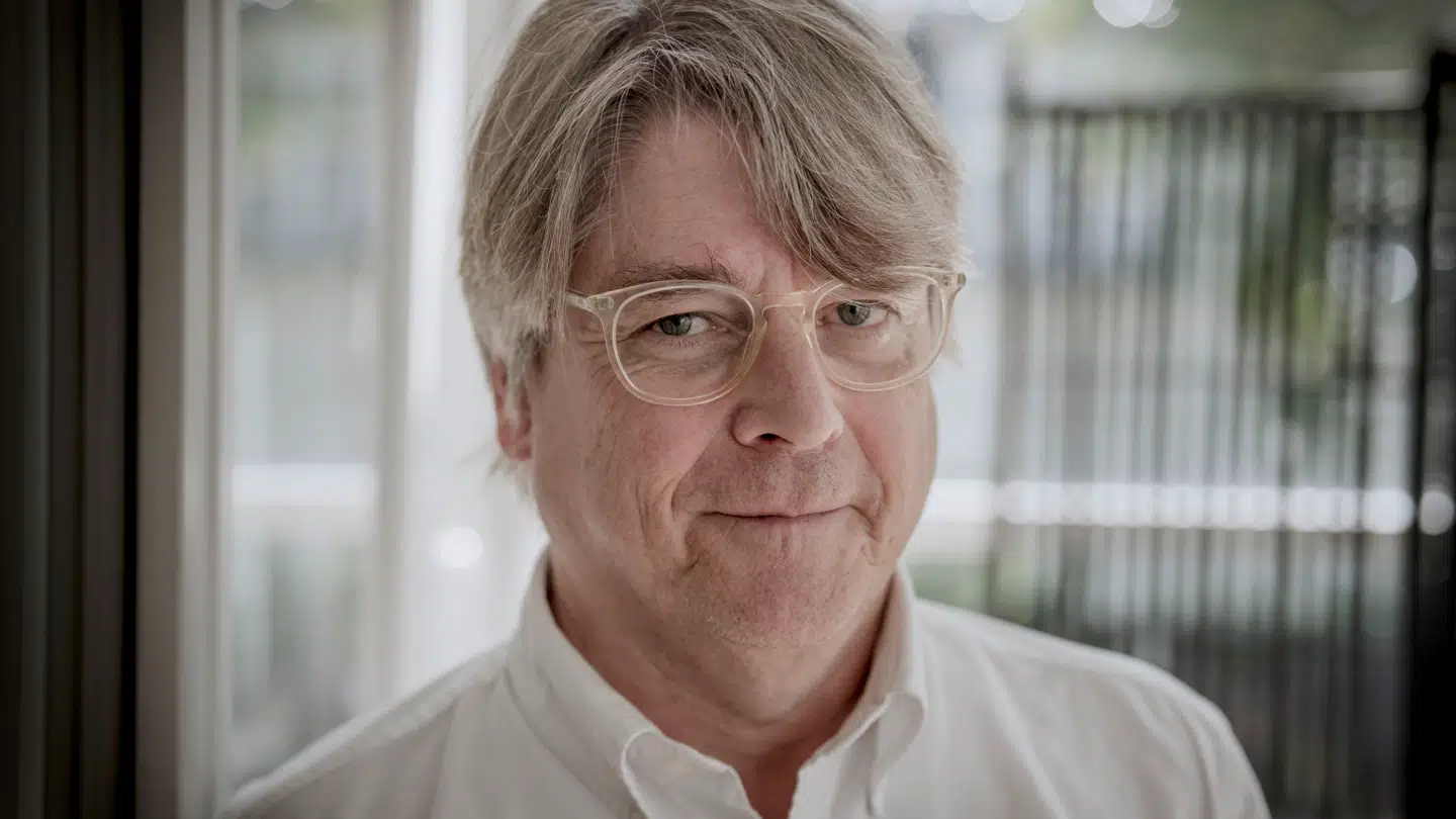 Hjerneforsker og psykiater, Peter Lund Madsen, er en måned efter sin død aktuel med en bog om søvn.