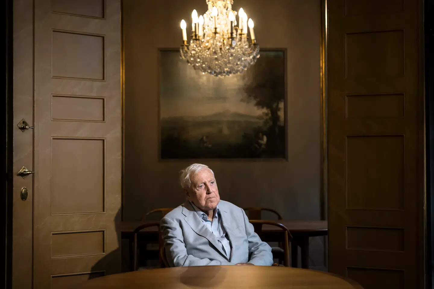 Den verdenskendte 90-årige danske økonom Niels Thygesen er frustreret over, hvordan de europæiske ledere giver Trump skylden for Europas ulykke.