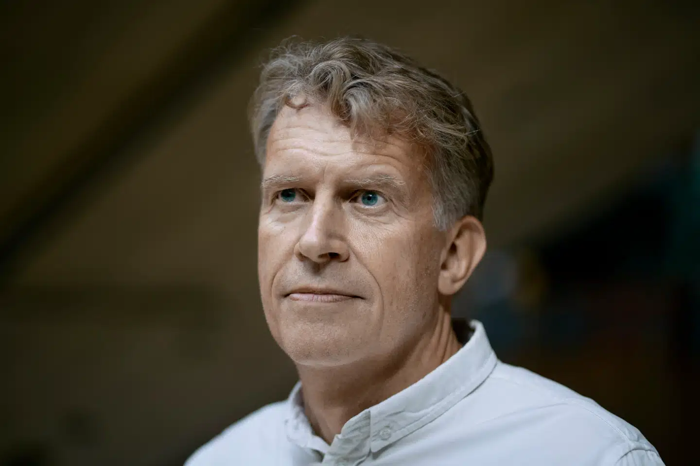 Hellerup Skole går forrest i at indrette en skoledag med fokus på søvn. For når unge sover mere, lærer de mere, lyder det fra skoleleder Lasse Reichstein, og forskningen bakker op.