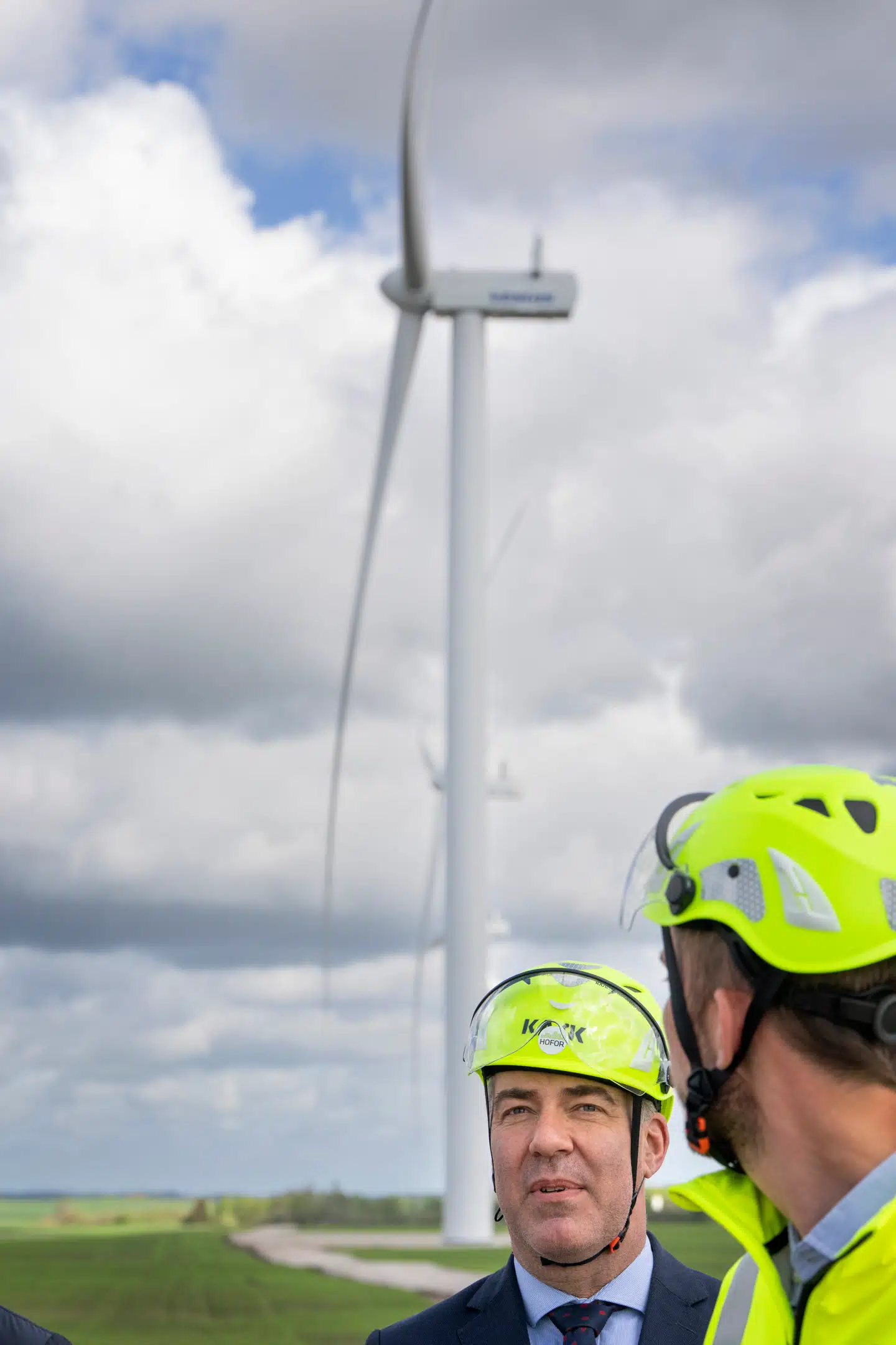 Klima-, energi- og forsyningsminister Lars Aagaard (M) deltager i indvielsen af Bjørnstrup Vindmøllepark ved Aars fredag den 2. maj 2025. (Foto: Bo Amstrup/Ritzau Scanpix)