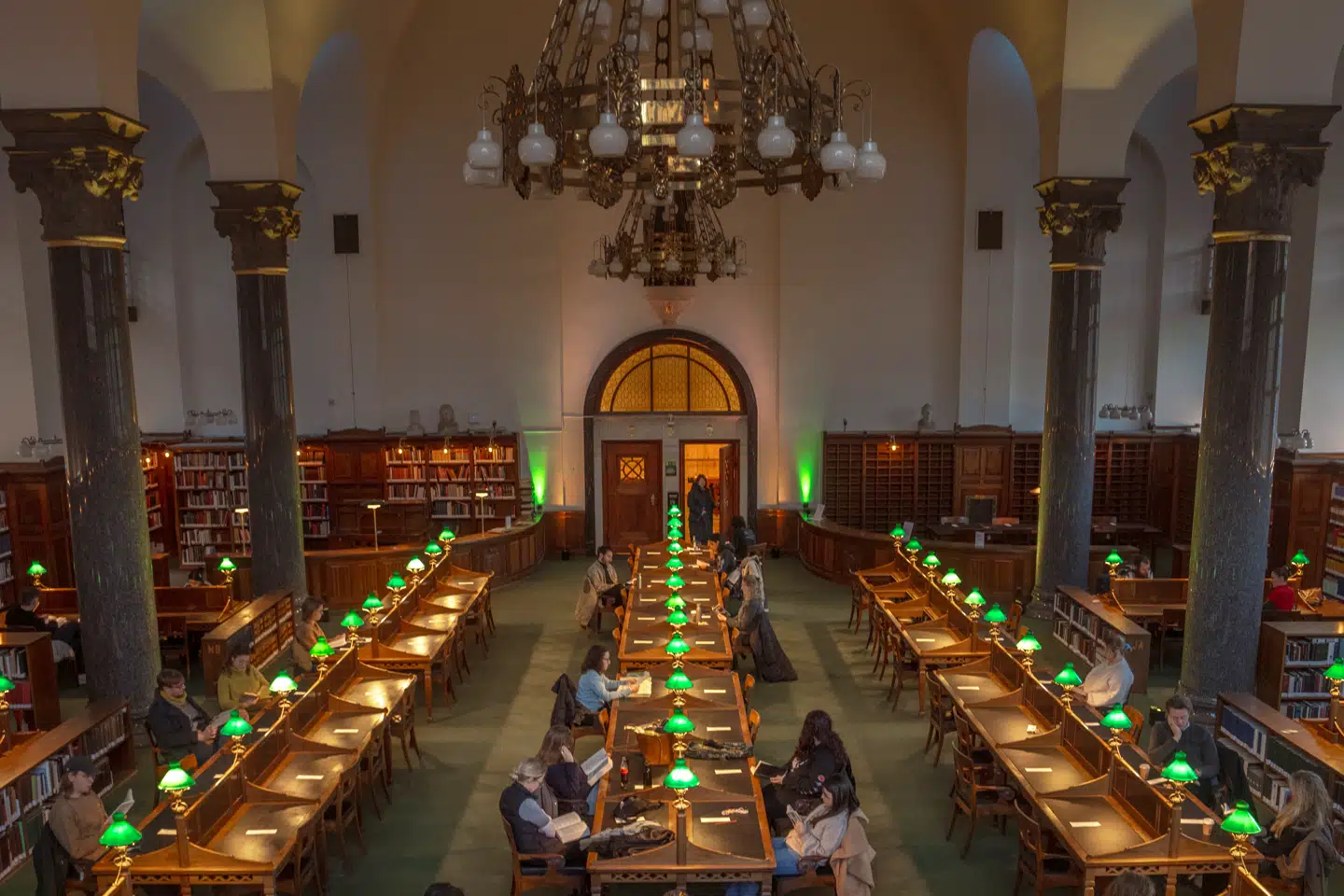 Det Kongelige Bibliotek afholdte skærmfri læsesalon.